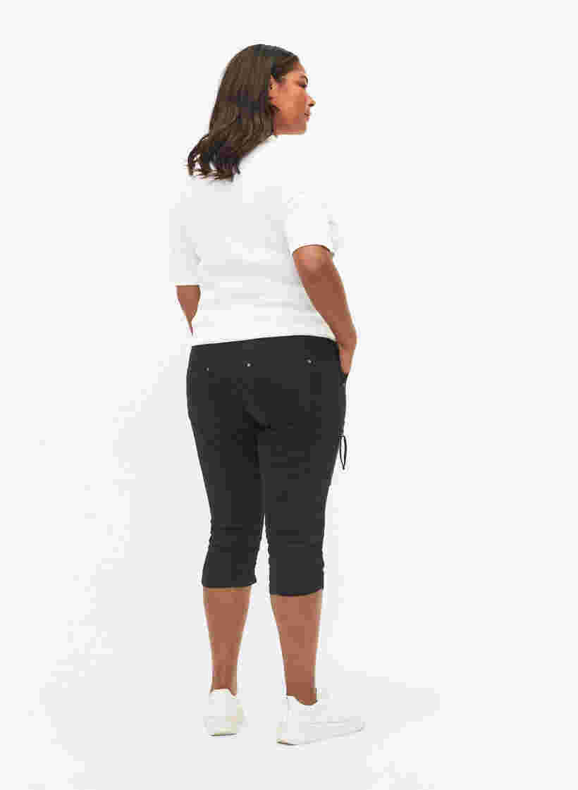 Slim fit capri jeans med lommer, Black, Model image number 2