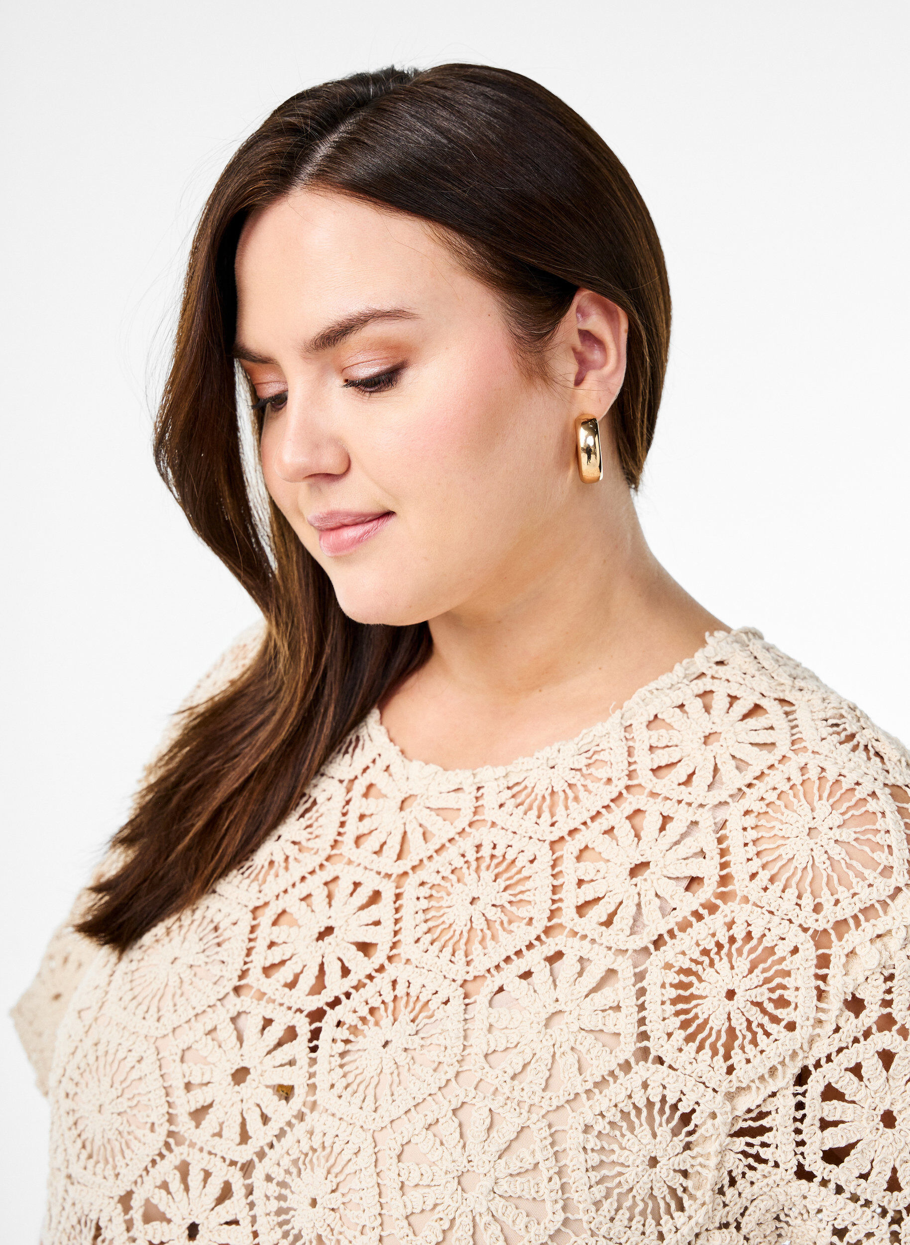 Zizzi Crochet bluse med korte &aelig;rmer, Beige, Model image number 3