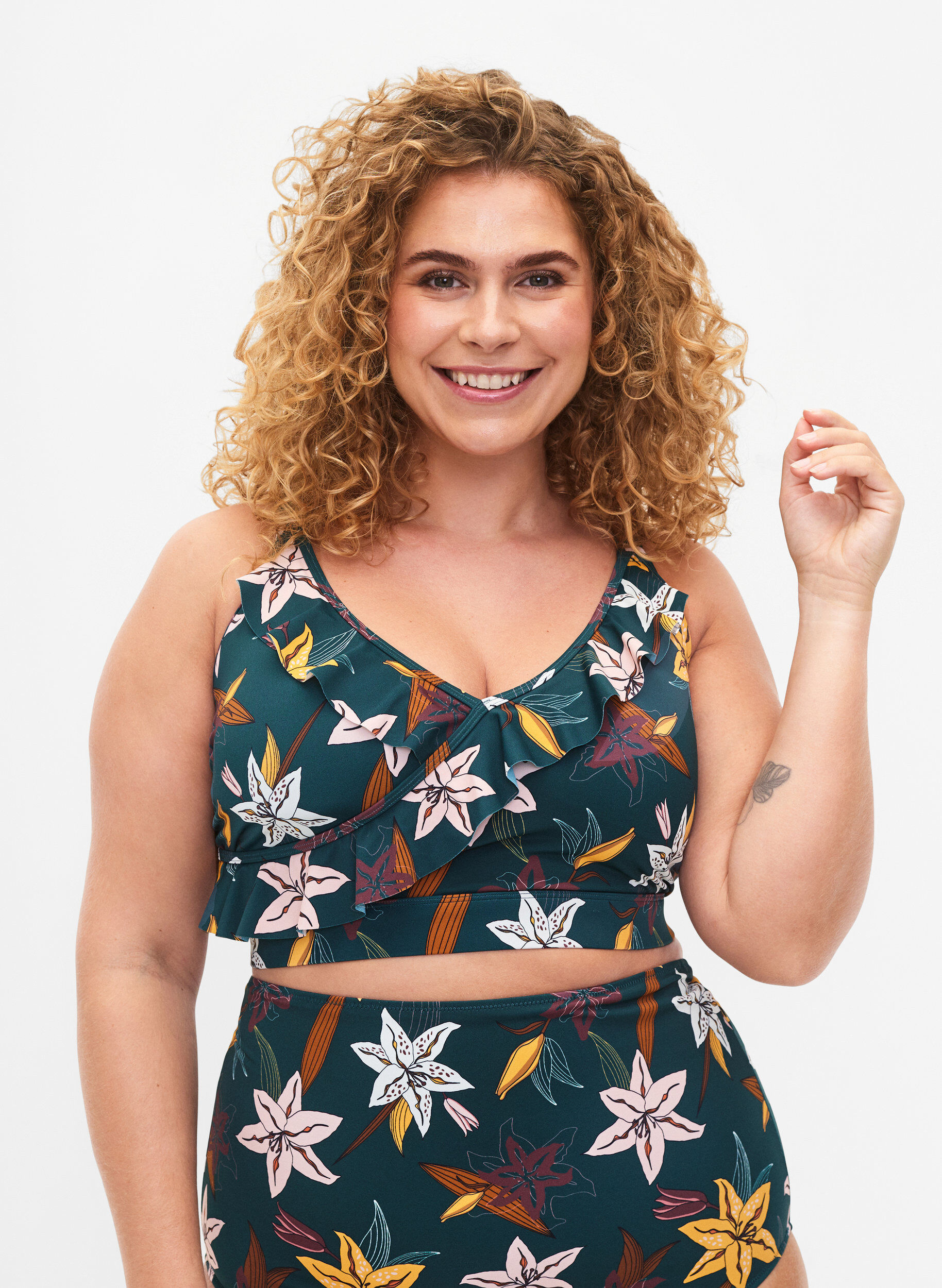 ZizziBlomstret bikini bh med fl&aelig;sedetaljer, Gr&oslash;n, Model image number 0