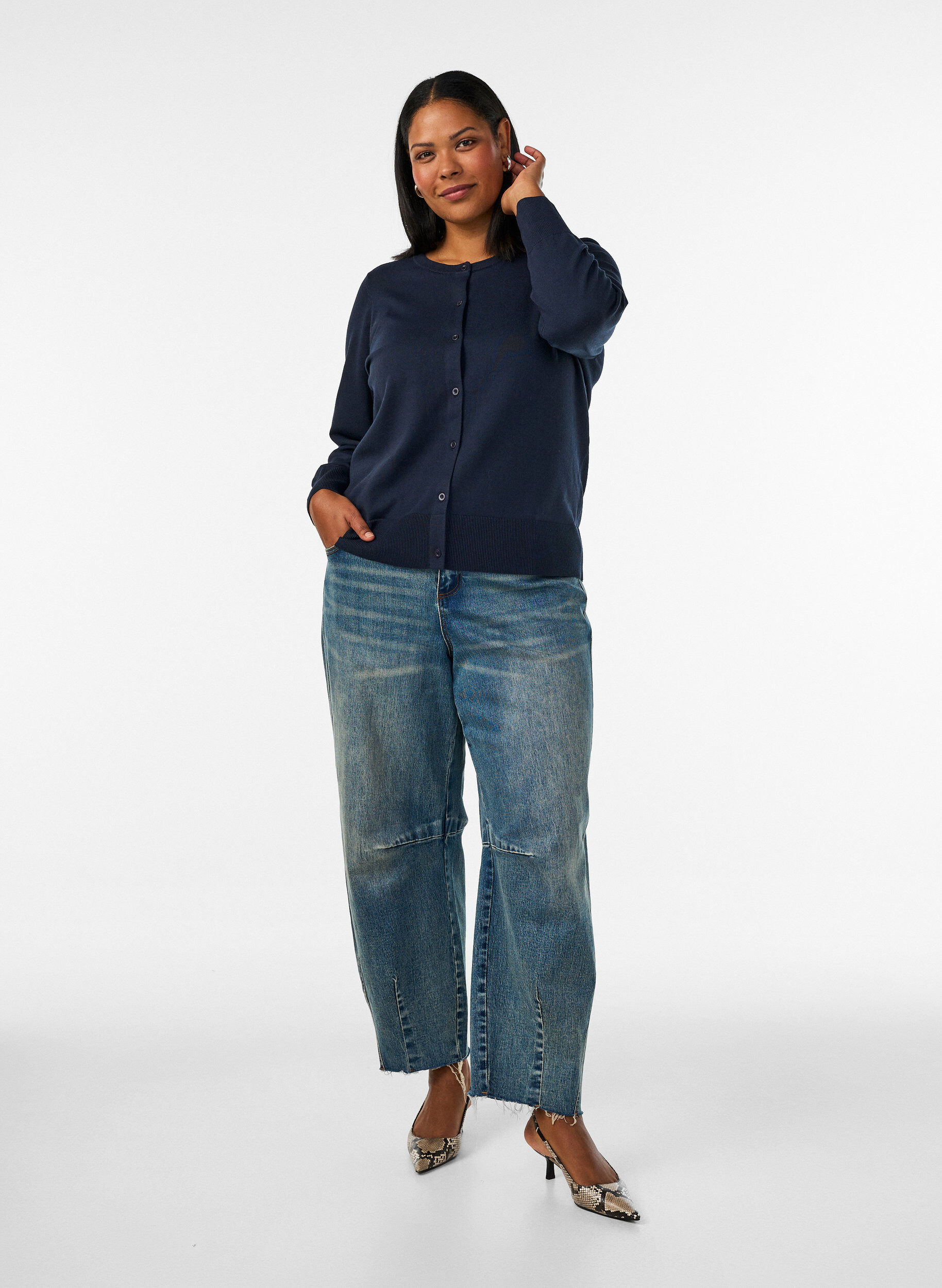ZizziFinstrikket cardigan med rund hals, Bl&aring;, Model image number 1