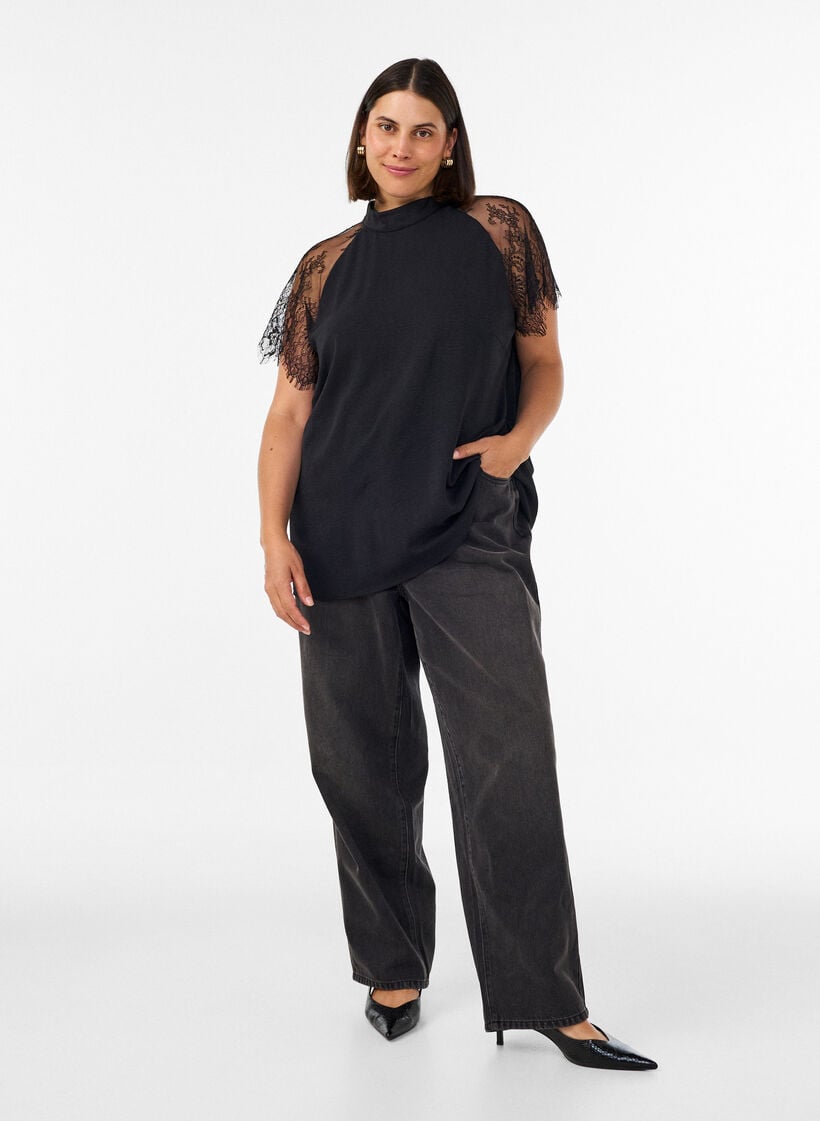 Bluse med korte blonde&aelig;rmer og h&oslash;j hals, Sort, Model image number 1