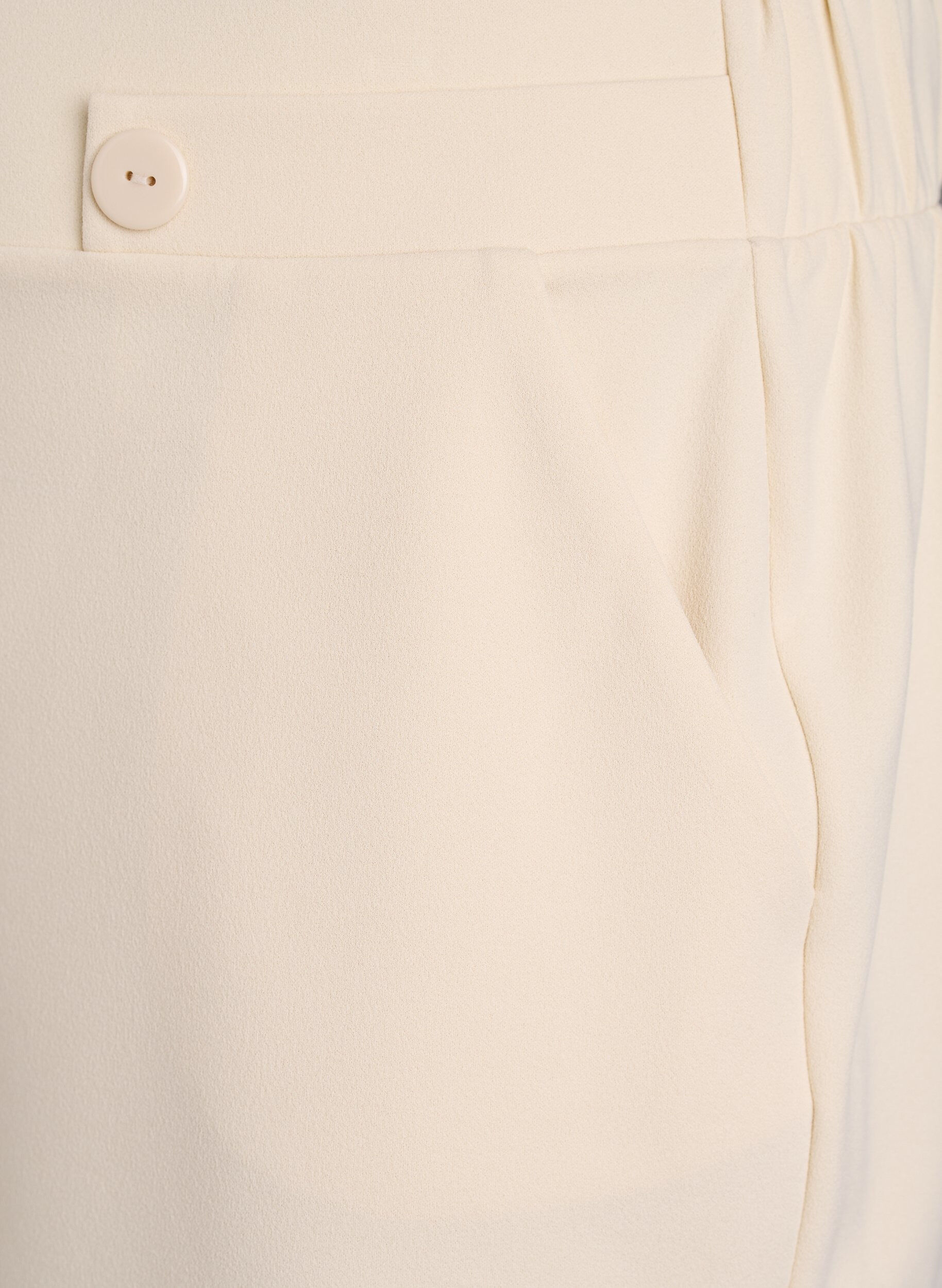 Zizzi Shorts med lommer og l&oslash;s pasform, Beige, Packshot image number 2