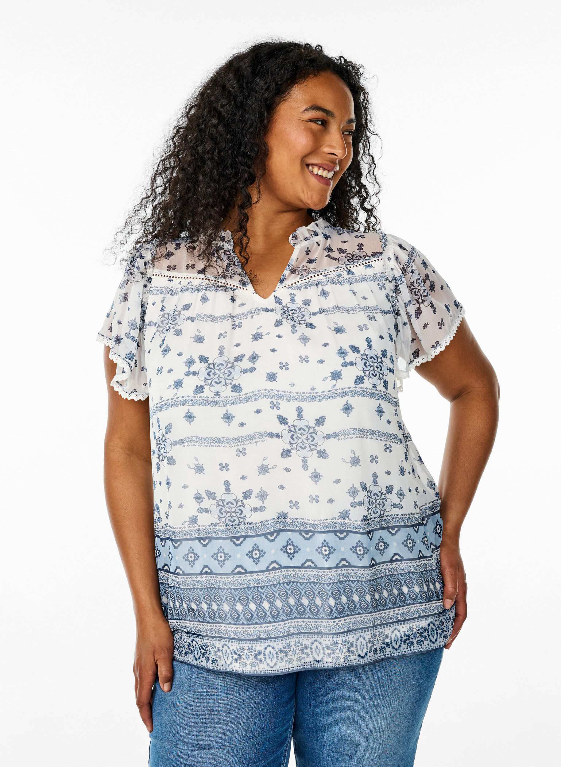 M&oslash;nstret bluse med fl&aelig;sedetaljer og korte &aelig;rmer, Hvid, Model