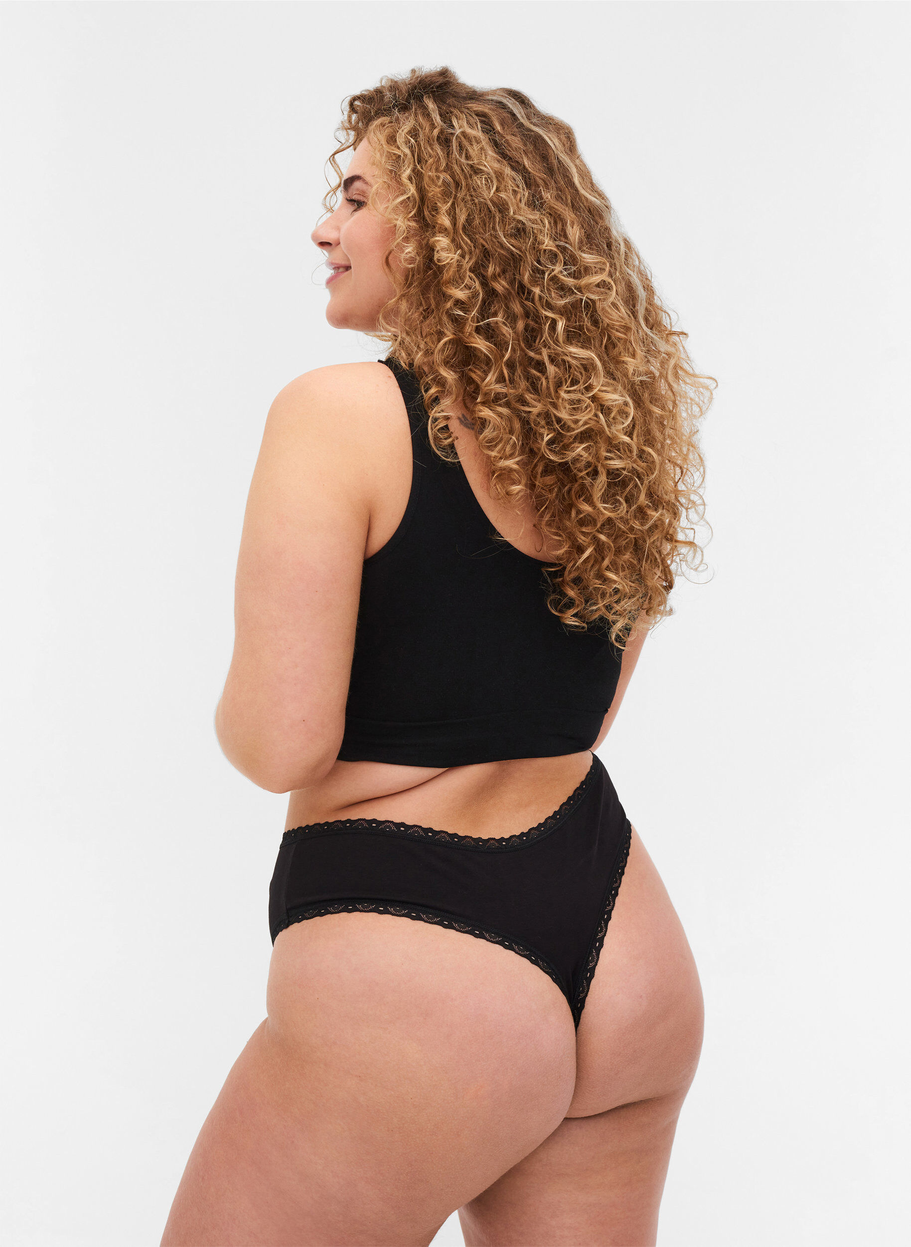 Zizzi 3-pak g-streng med blondekanter, Black, Model image number 1