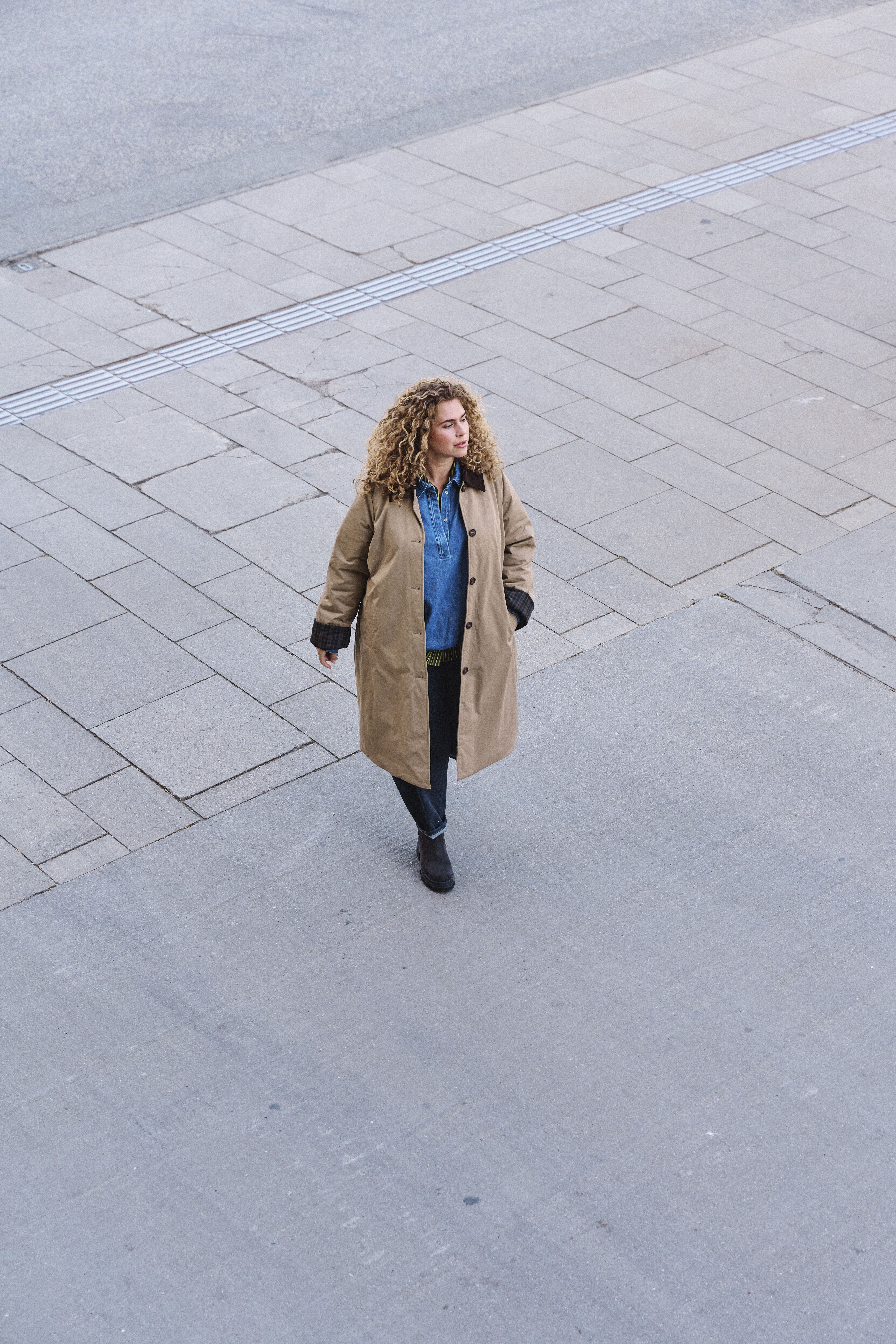 ZizziAfslappet denim med kant, , Model