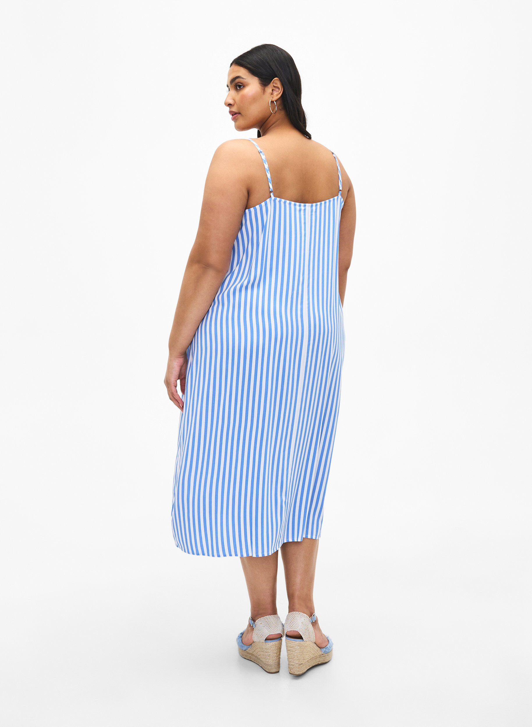 Zizzi FLASH - Stribet stropkjole i viskose, L. Blue White Stripe, Model image number 1
