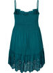 Viskose strandkjole med smock og broderi anglaise, Deep Teal, Packshot image number 1