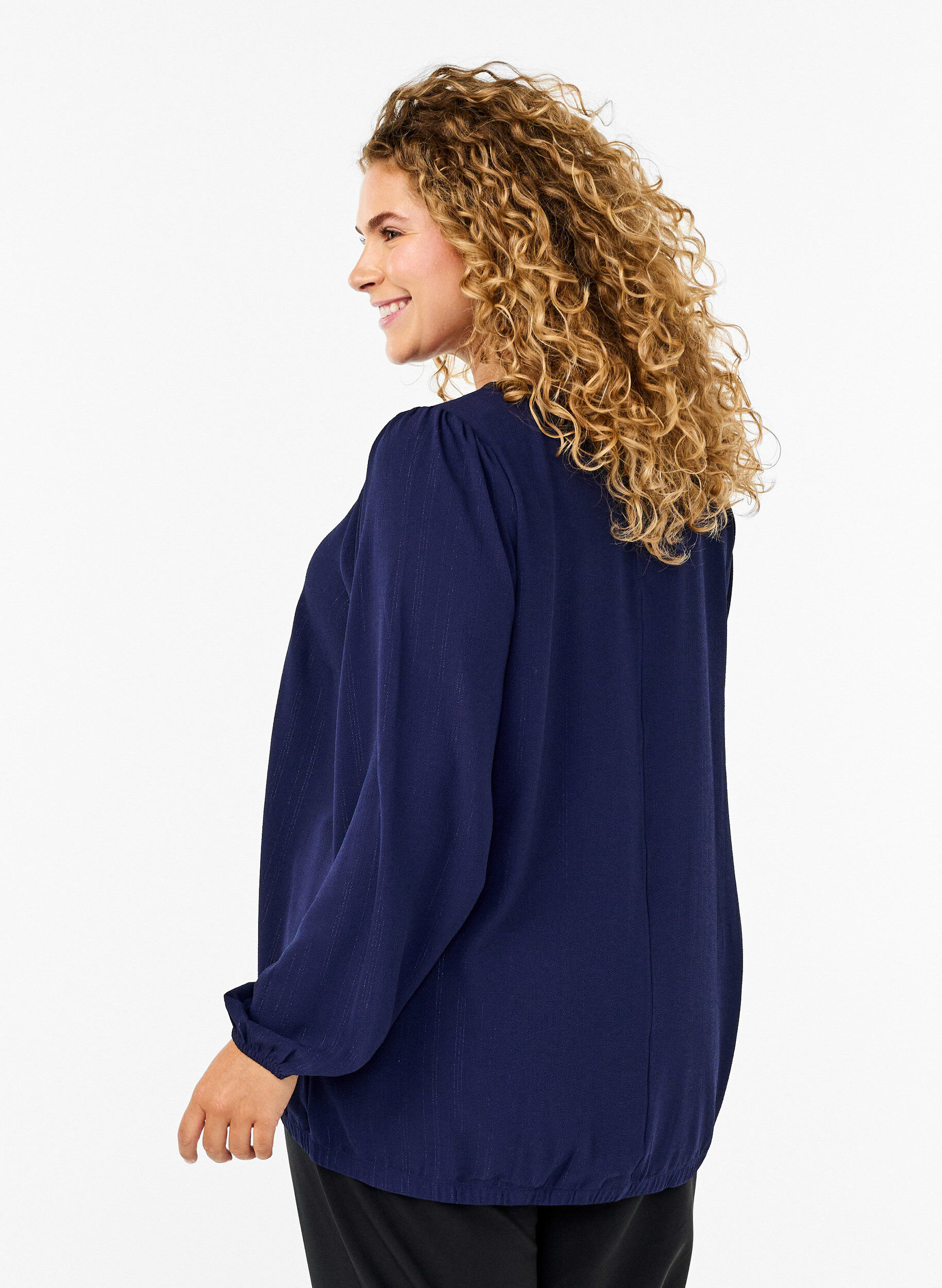 Zizzi Bluse med s&oslash;lv glimmer, Bl&aring;, Model image number 2
