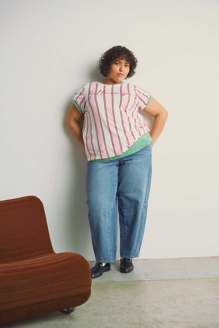 Lyserøde toner, , Model