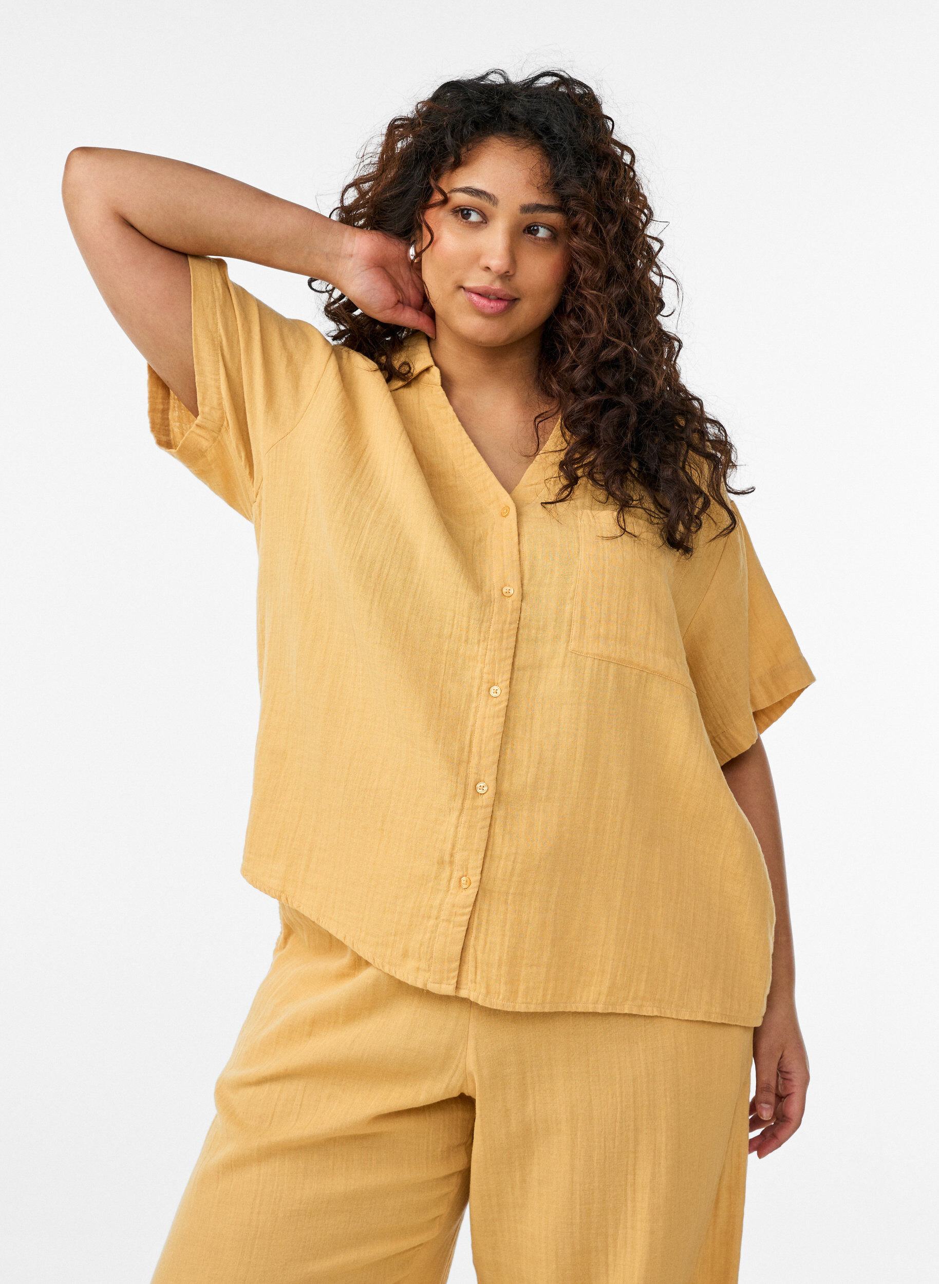 ZizziSkjortebluse i bomuldsmusselin med korte &aelig;rmer, Gul, Model image number 0