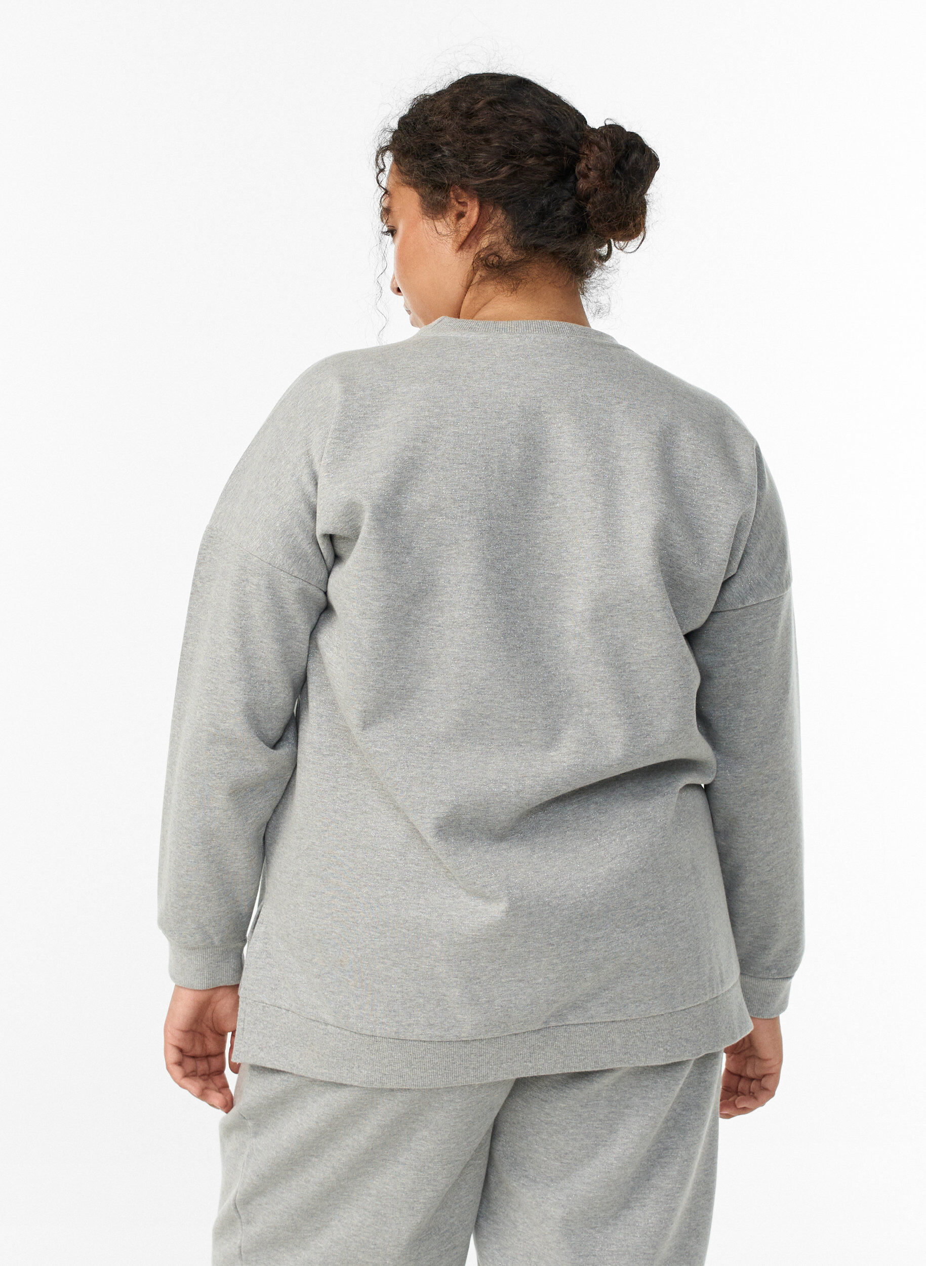 Zizzi Sweatshirt med slidser og glittertr&aring;d, Gr&aring;, Model image number 2