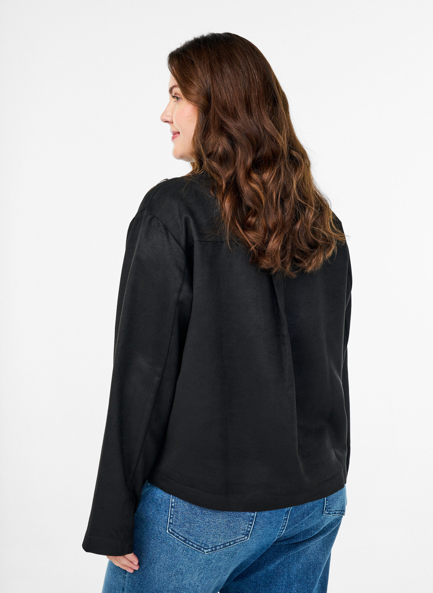 Zizzi Kort jakke i imiteret ruskind med lommer, Sort, Model image number 2