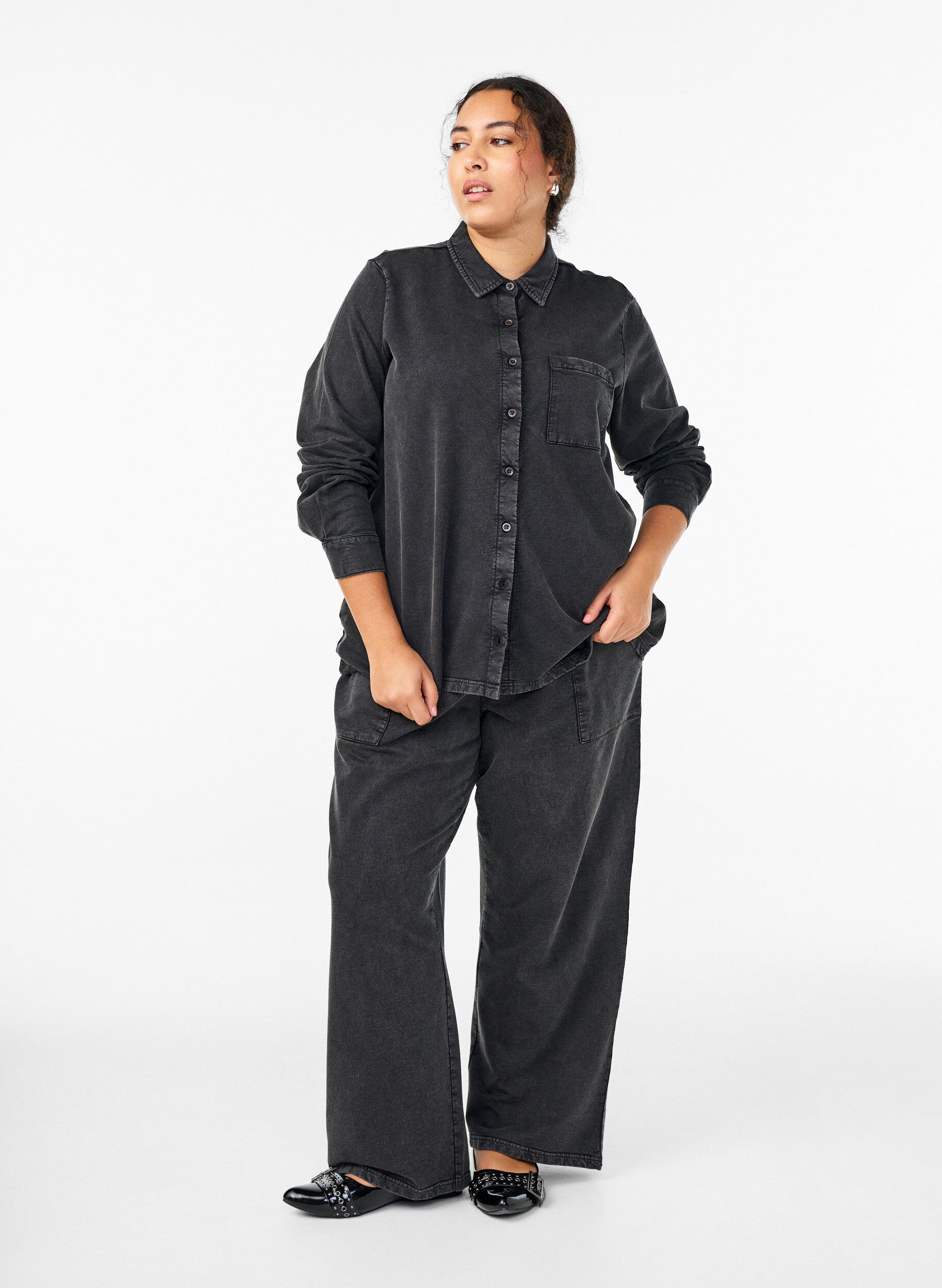 Zizzi Skjorte i sweatkvalitet med washed effekt, Gr&aring;, Model image number 1