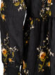 Lang&aelig;rmet bluse med blomsterprint, Sort, Packshot image number 3