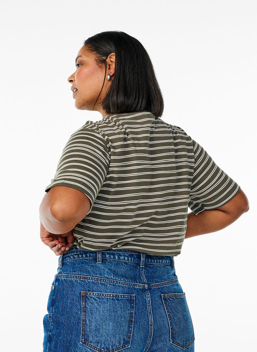 T-shirt med striber, Grøn, Model image number 2