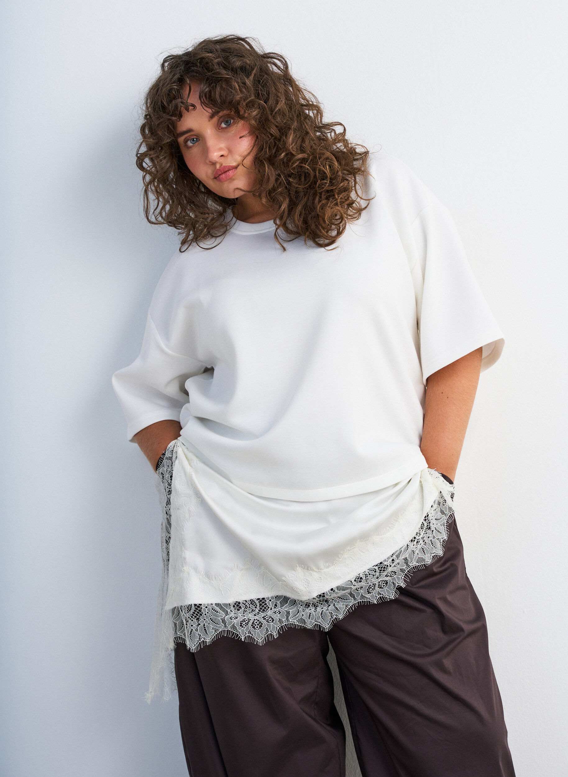 ZizziJerseybluse med lag-p&aring;-lag-look og blonde, Vanilla, Model image number 2