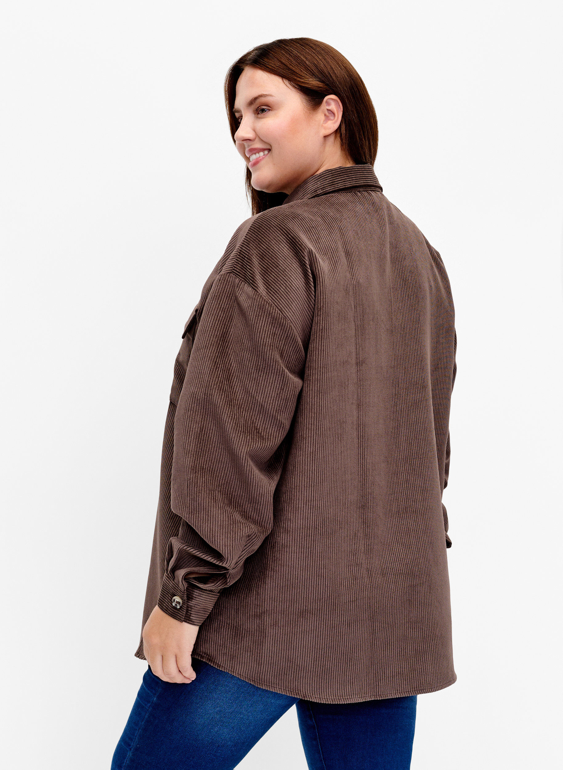 Zizzi Lang&aelig;rmet fl&oslash;jlsskjorte med brystlommer, Java, Model image number 1