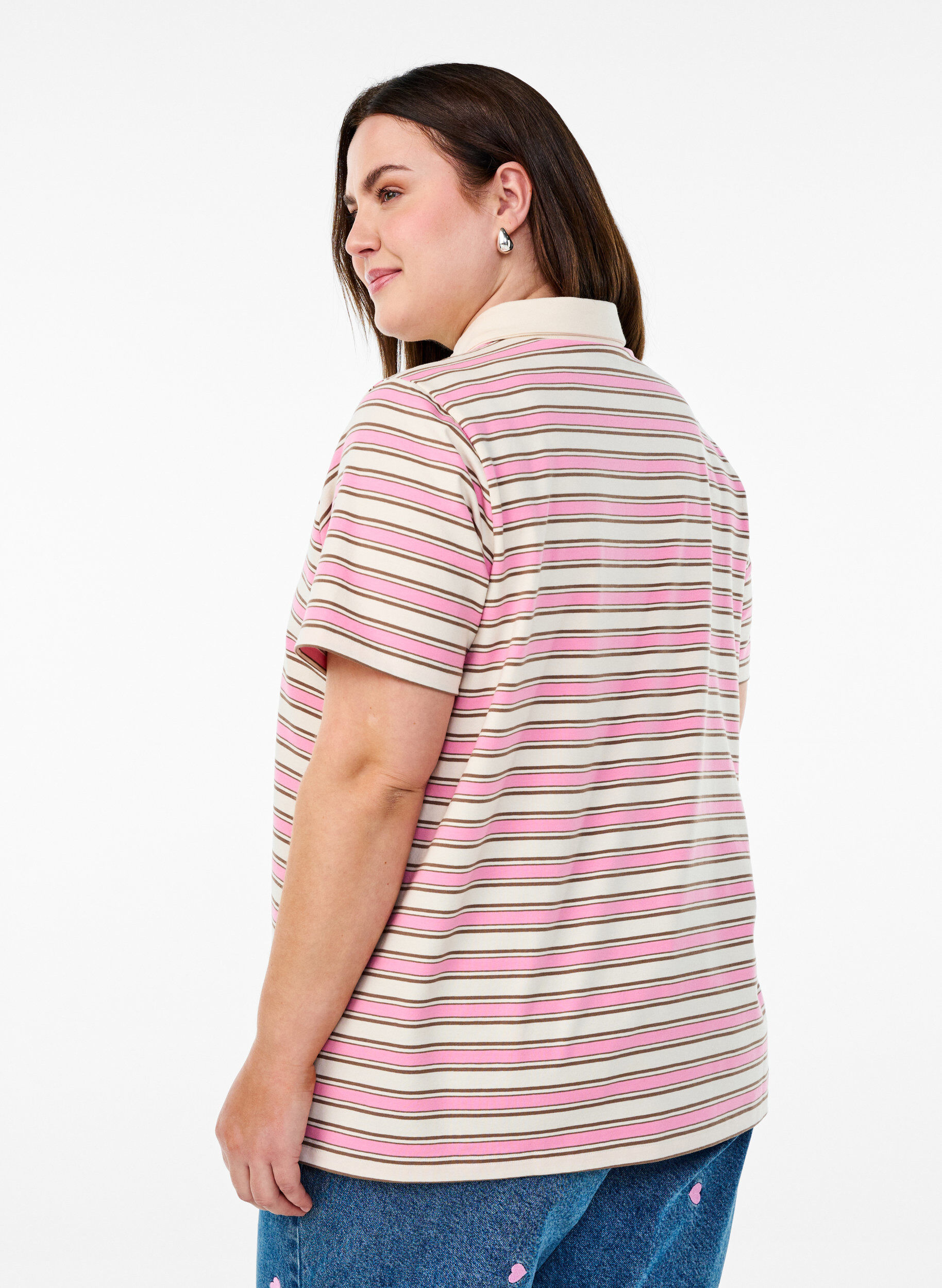 Zizzi Stribet poloshirt med korte &aelig;rmer, Lyser&oslash;d, Model image number 2