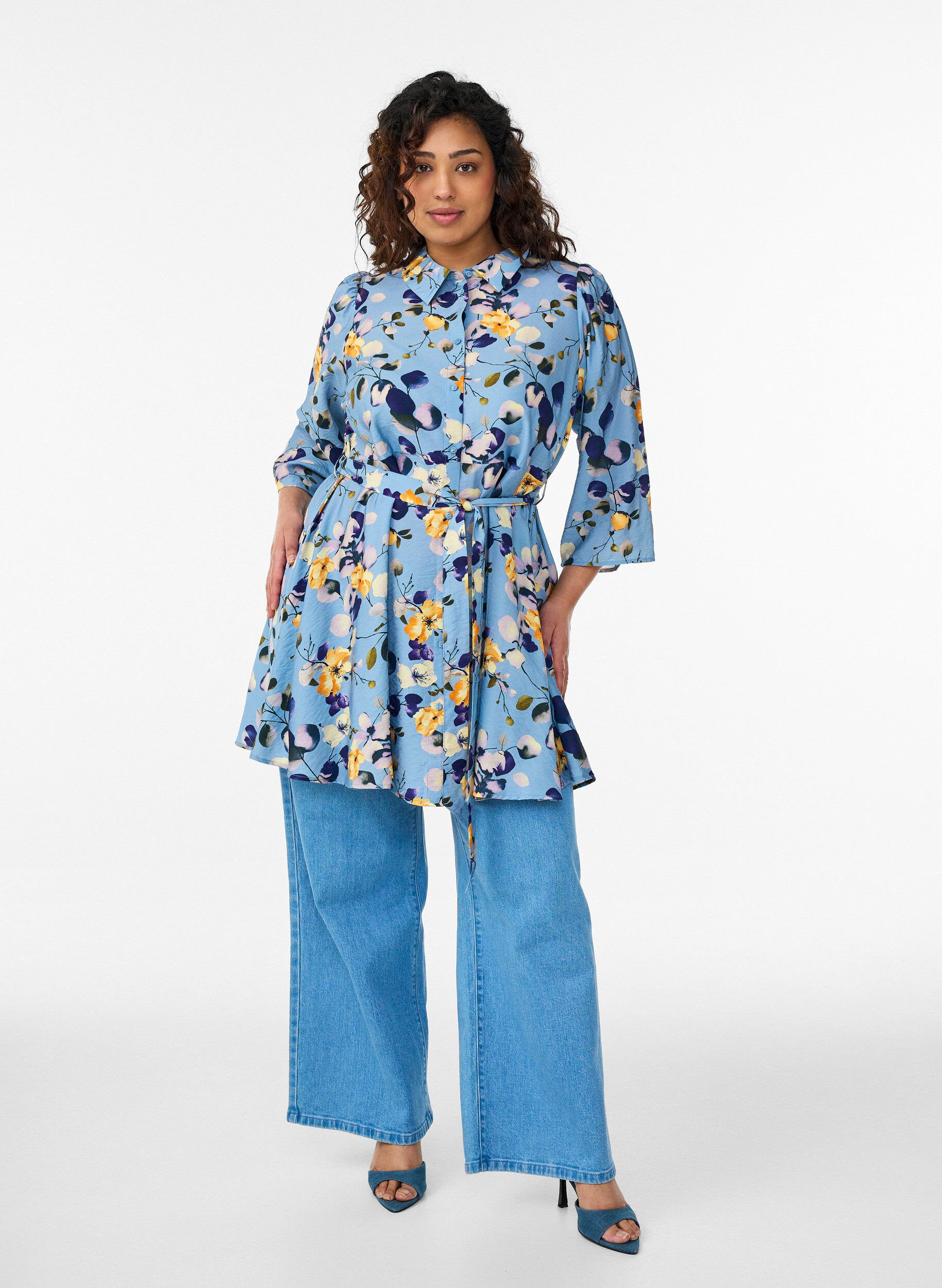 Zizzi M&oslash;nstret tunika med bindeb&aelig;lte og 3/4 &aelig;rmer, Bl&aring;, Model image number 1