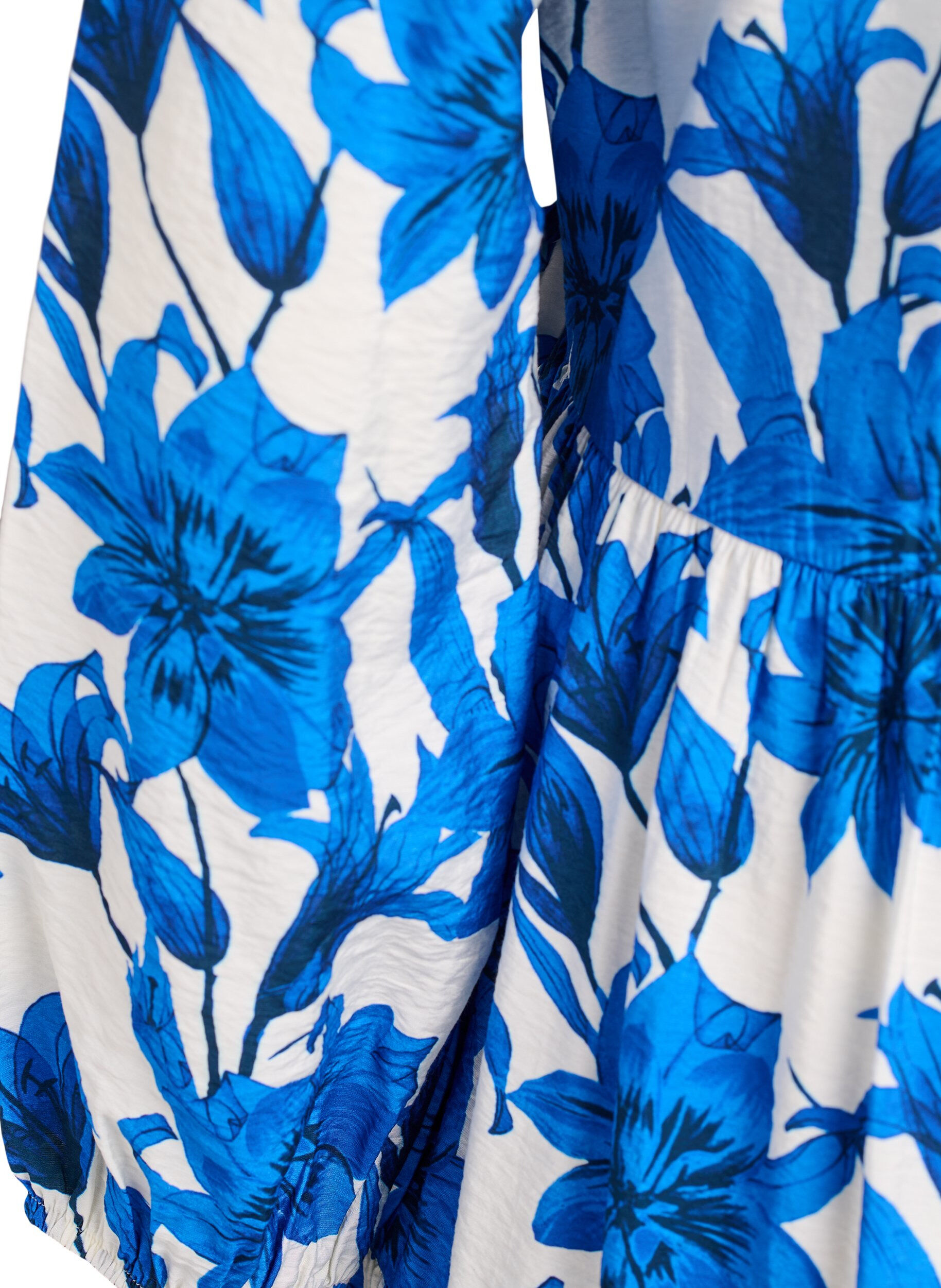 Zizzi Blomstret sl&aring;-om-kjole med bindeb&aring;nd, Vanilla, Packshot image number 3