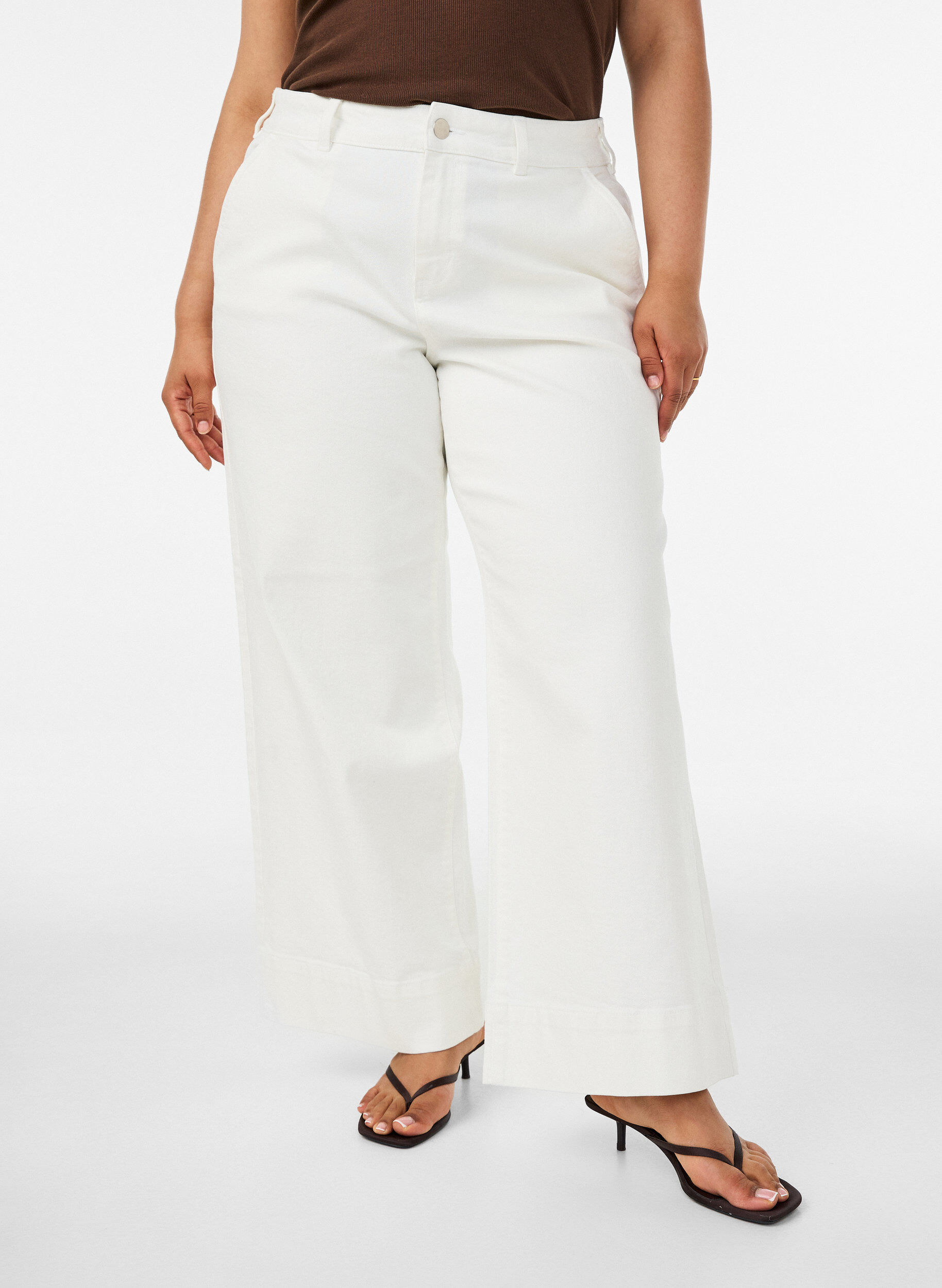 ZizziMyra wide fit jeans med h&oslash;j talje, Hvid, Model image number 2