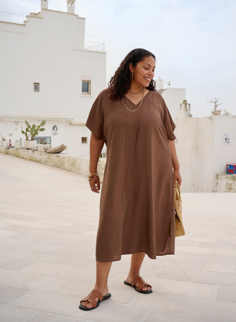 V-hals kjole i viskose, Brun, Image image number 0