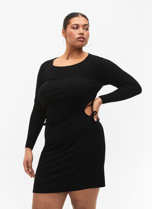 Tætsiddende kjole med udskæring, Black, Model image number 0