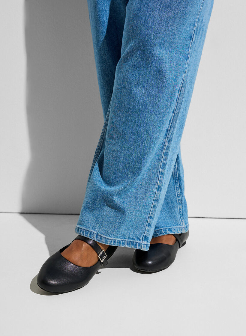 Ballerina i imiteret l&aelig;der med rem, Sort, Model image number 0