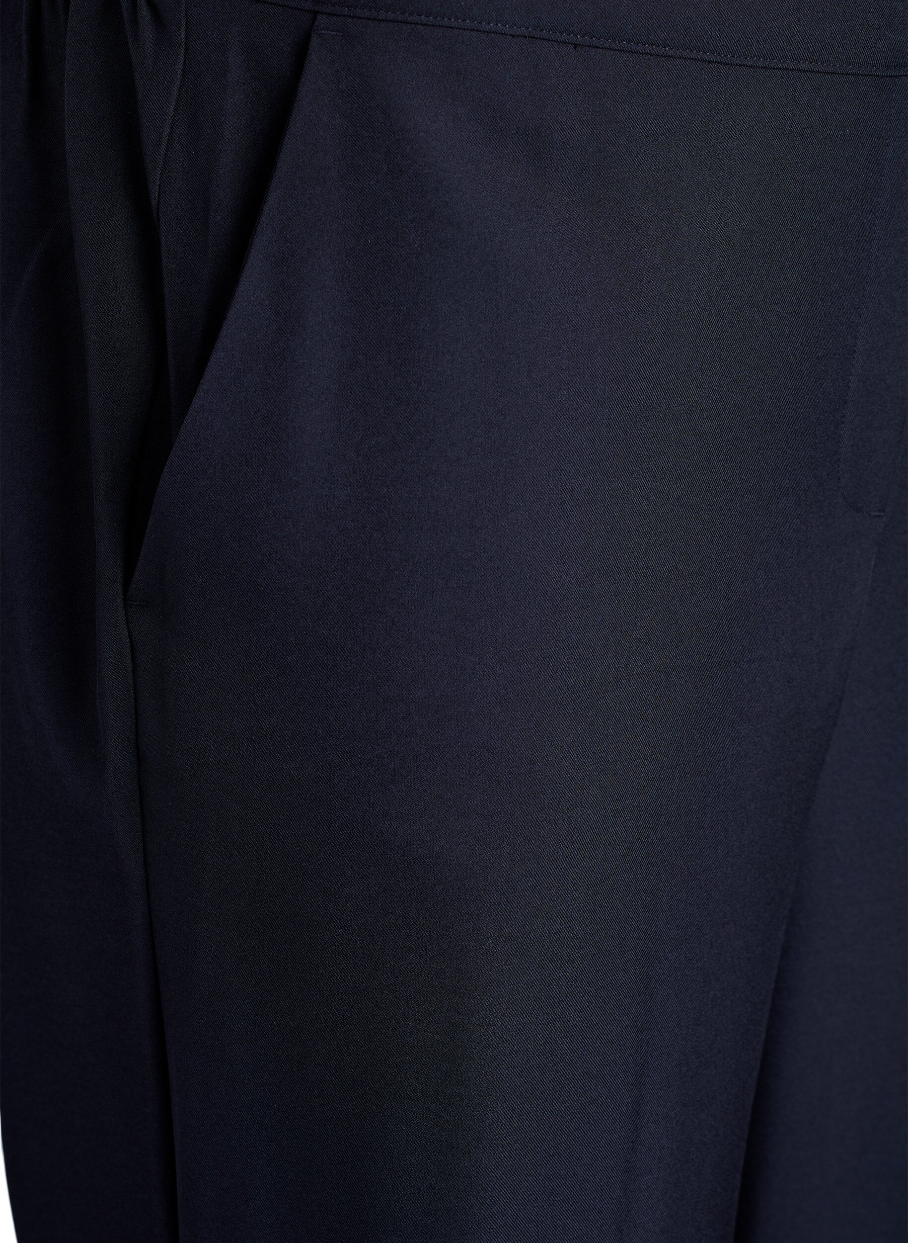 Zizzi FLASH - L&oslash;se bukser med lommer, Sort, Packshot image number 2