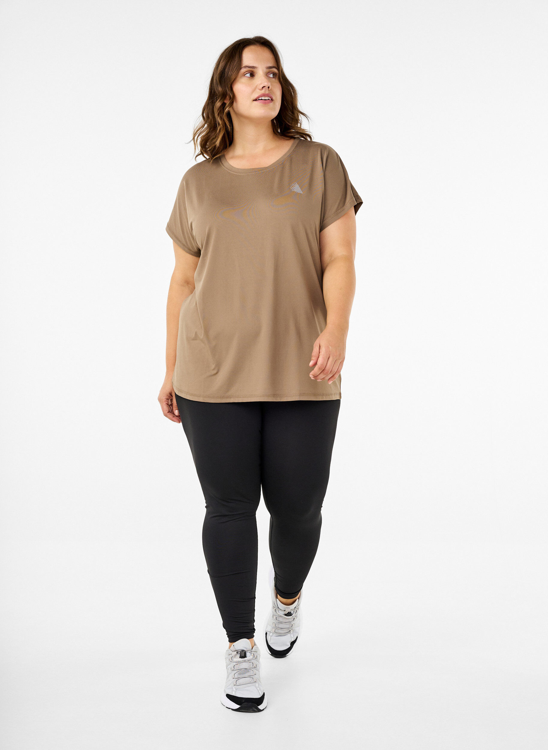 Zizzi Ensfarvet tr&aelig;nings t-shirt, Beige, Model image number 1