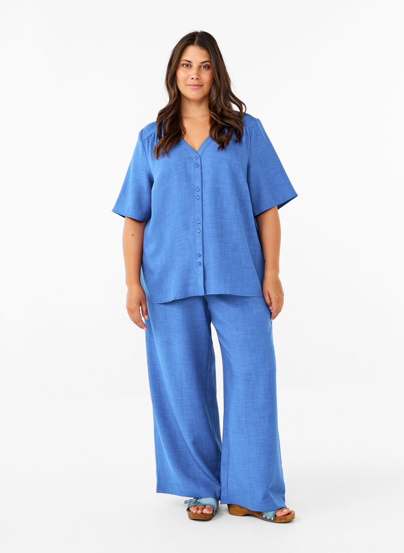 Skjortebluse med v-hals og korte &aelig;rmer, Bl&aring;, Model image number 1