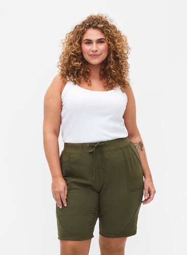 Løse shorts i bomuld med lommer, Ivy Green, Model image number 0