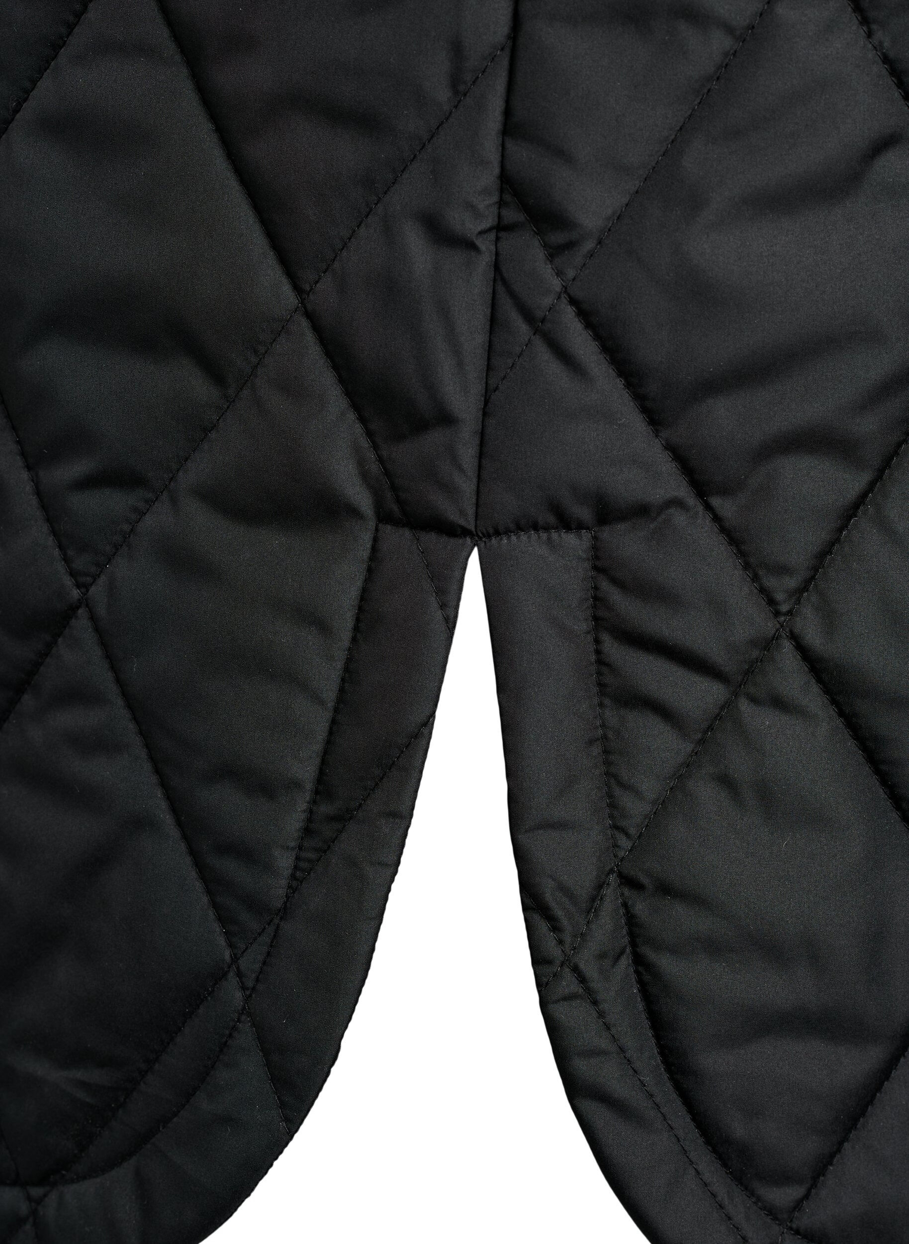 ZizziLang quiltet vest med trykknapper, Sort, Packshot image number 4