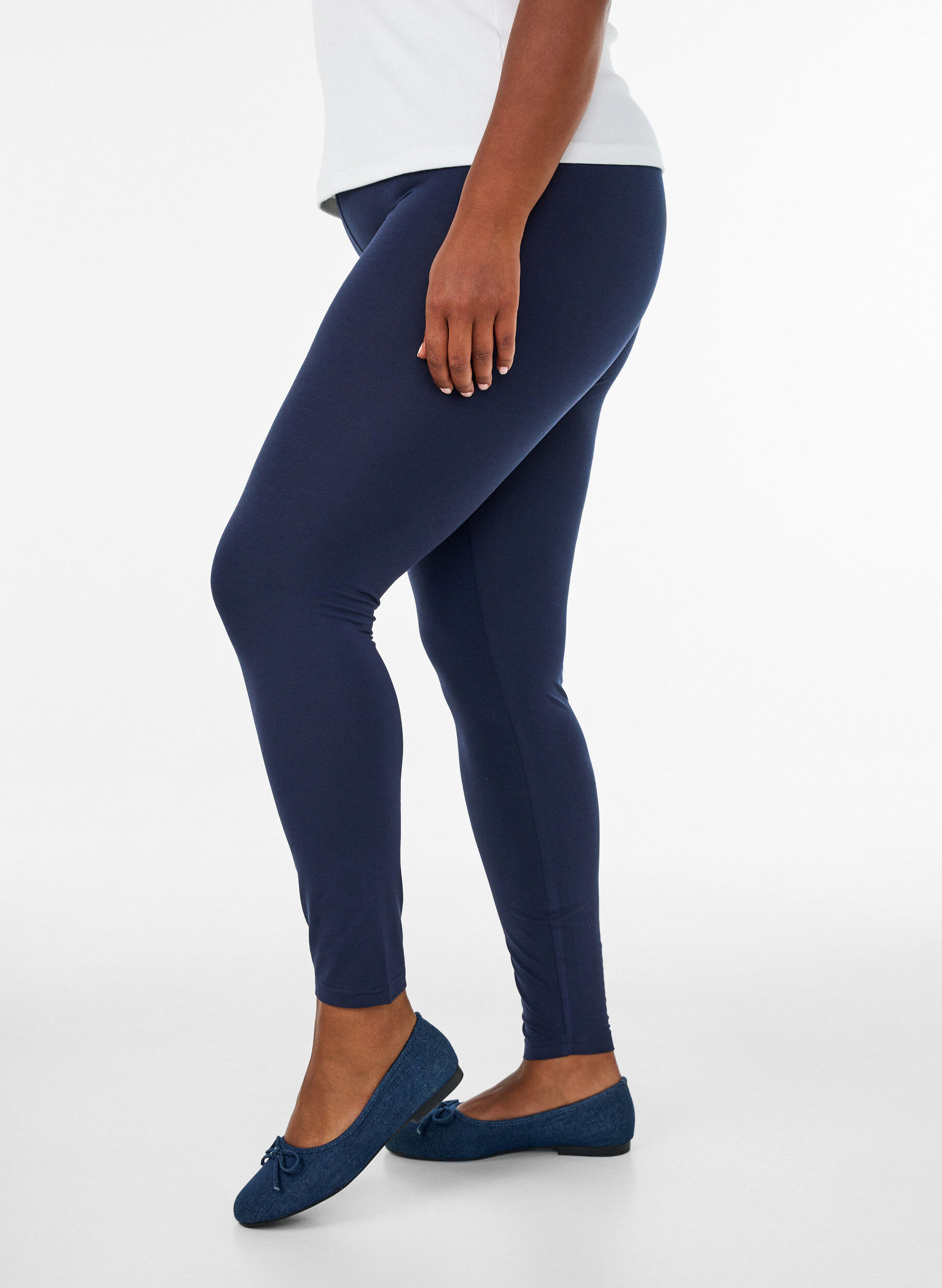 ZizziBasis leggings med ekstra l&aelig;ngde, Bl&aring;, Model image number 2