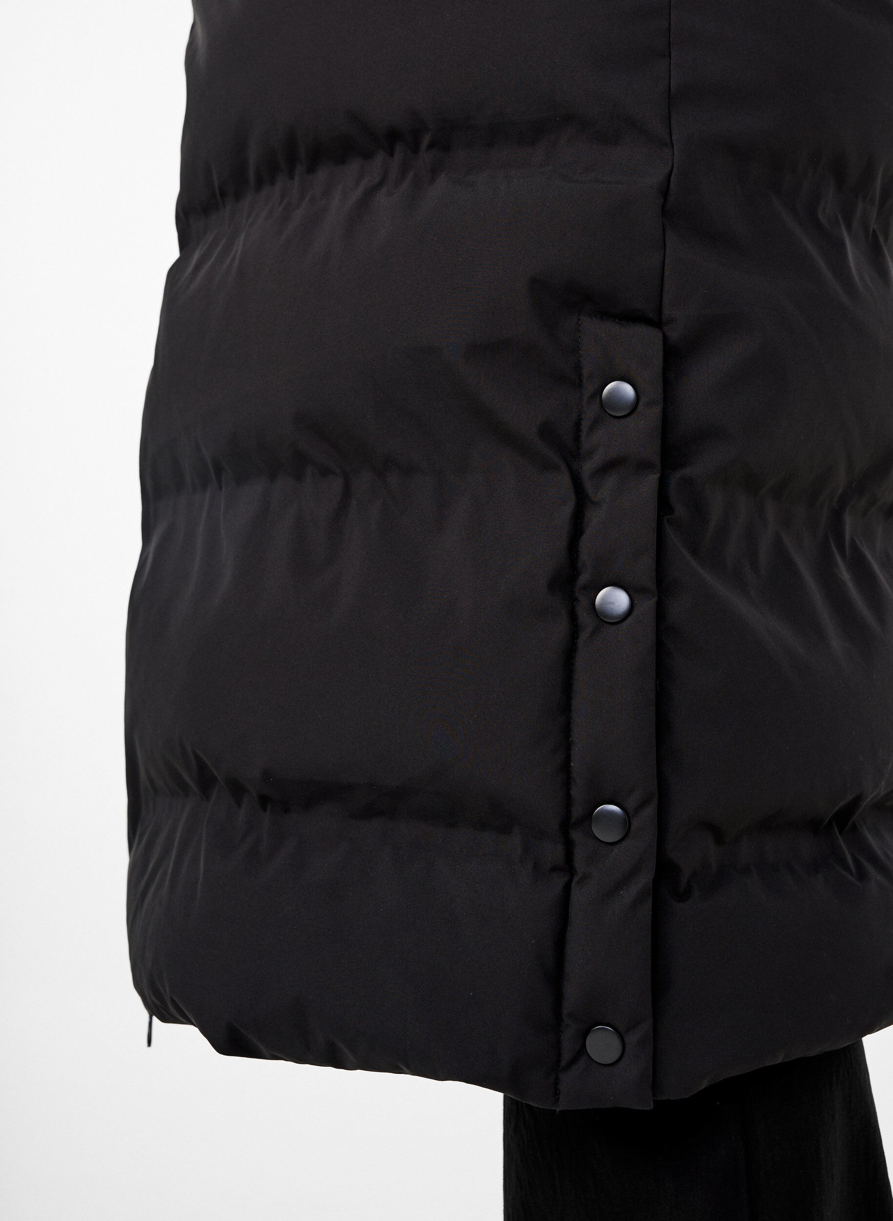 Zizzi Lang puffer vinterjakke med h&aelig;tte, Sort, Model image number 3
