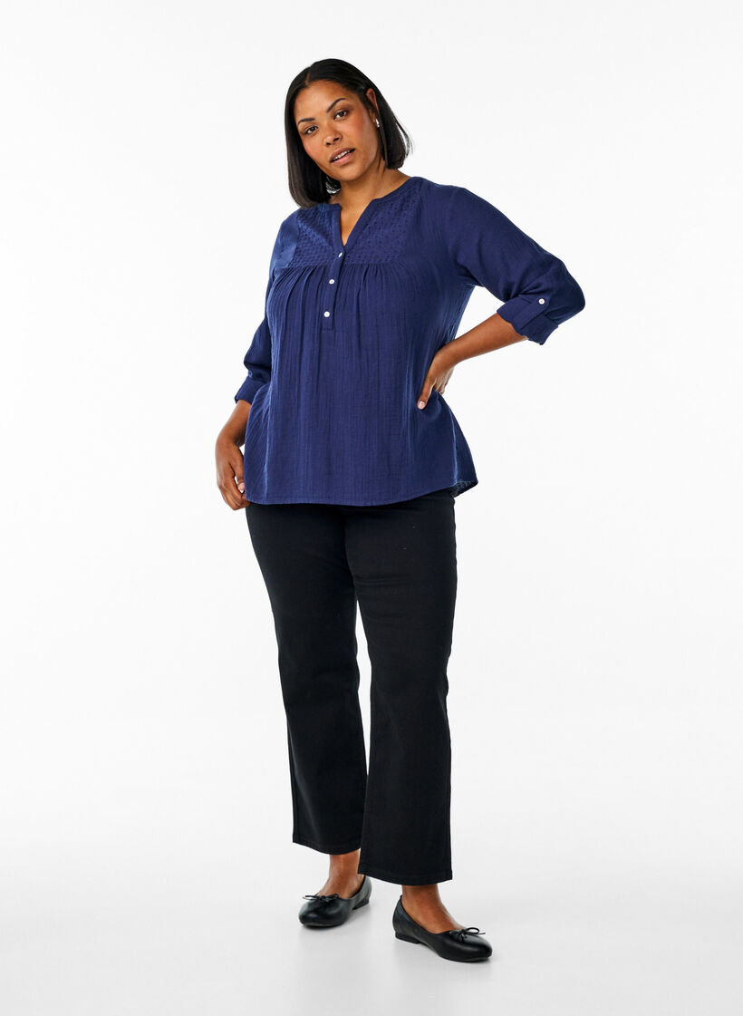 Bluse i bomuldsmusselin med broderi anglaise, Bl&aring;, Model image number 1