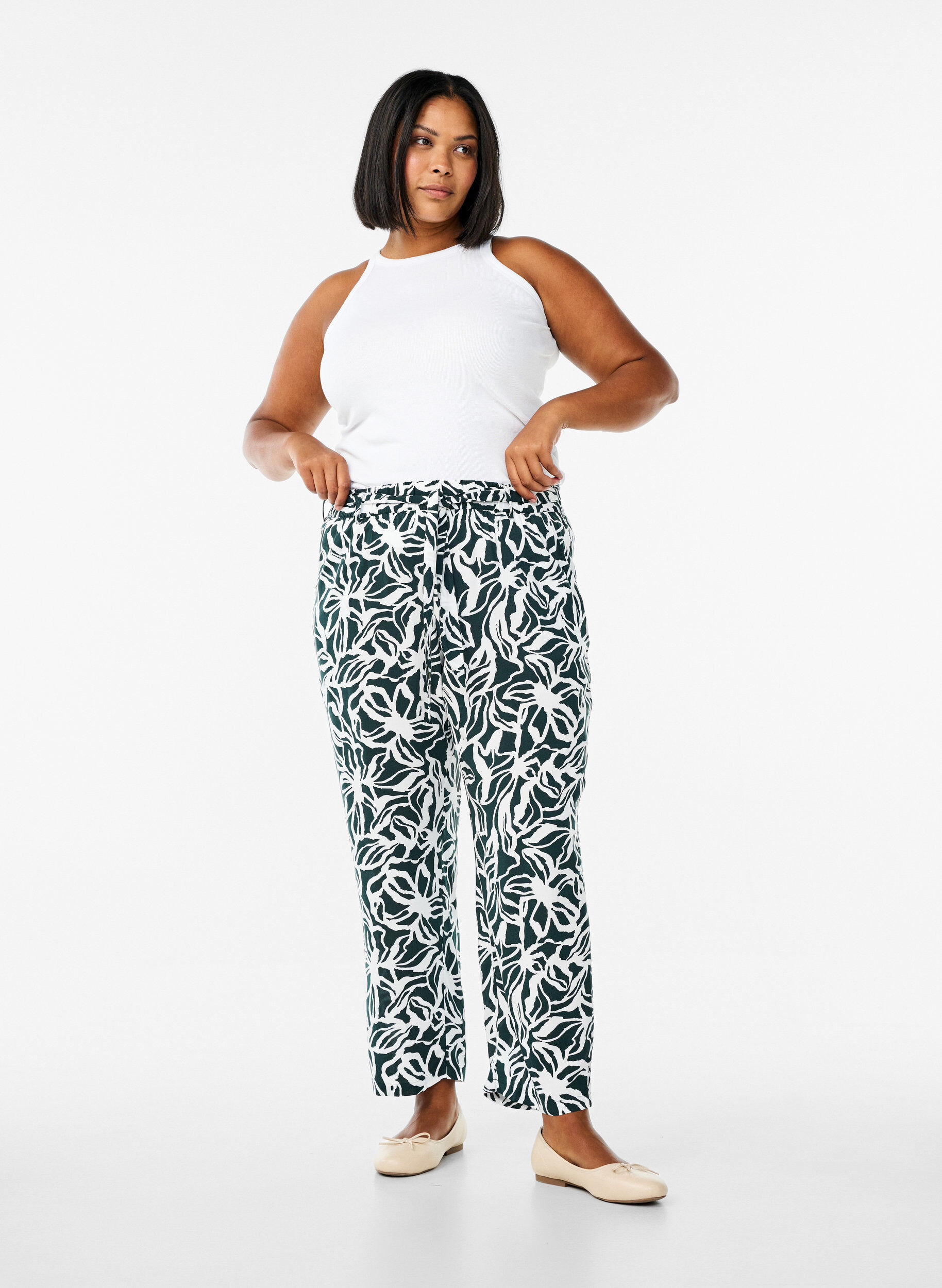 ZizziBukser i viskose med h&oslash;j talje, Gr&oslash;n, Model image number 0