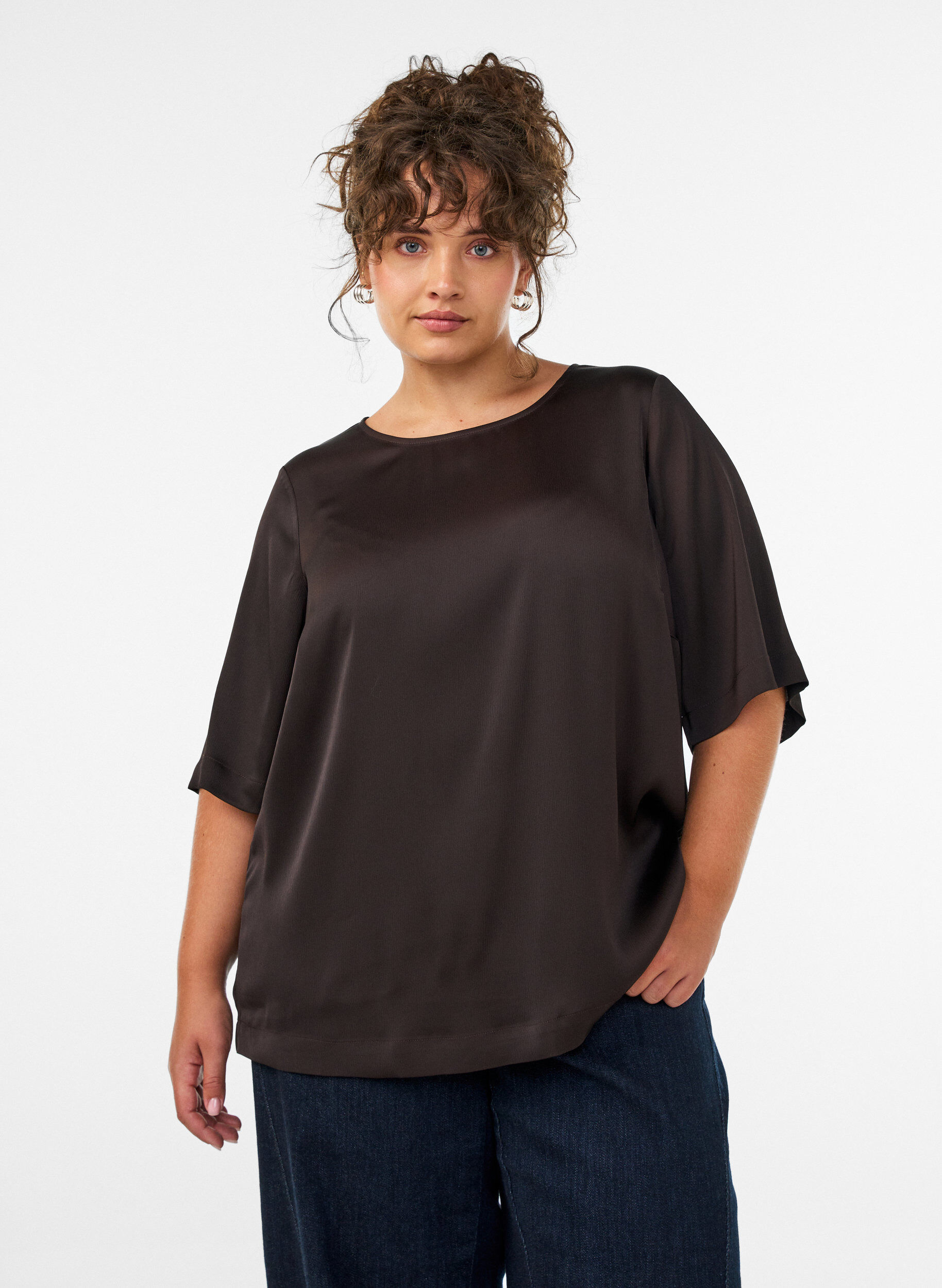 ZizziSatinbluse med albuelange &aelig;rmer, Brun, Model image number 0