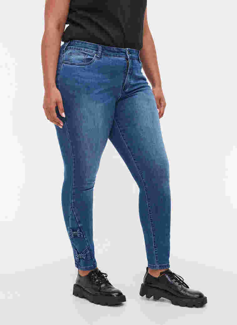 Super slim Amy jeans med sløjfe, Dark blue, Model image number 0