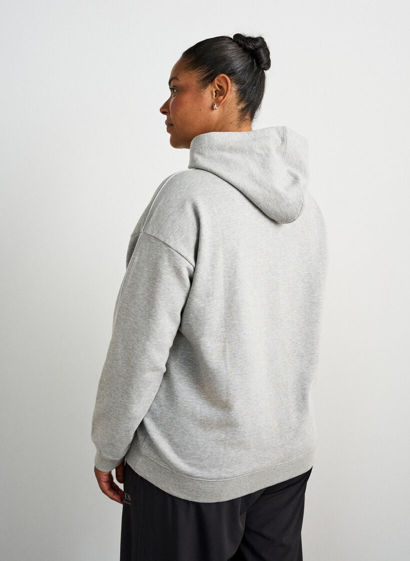 H&aelig;ttetr&oslash;je med broderet motiv, Gr&aring;, Model image number 2