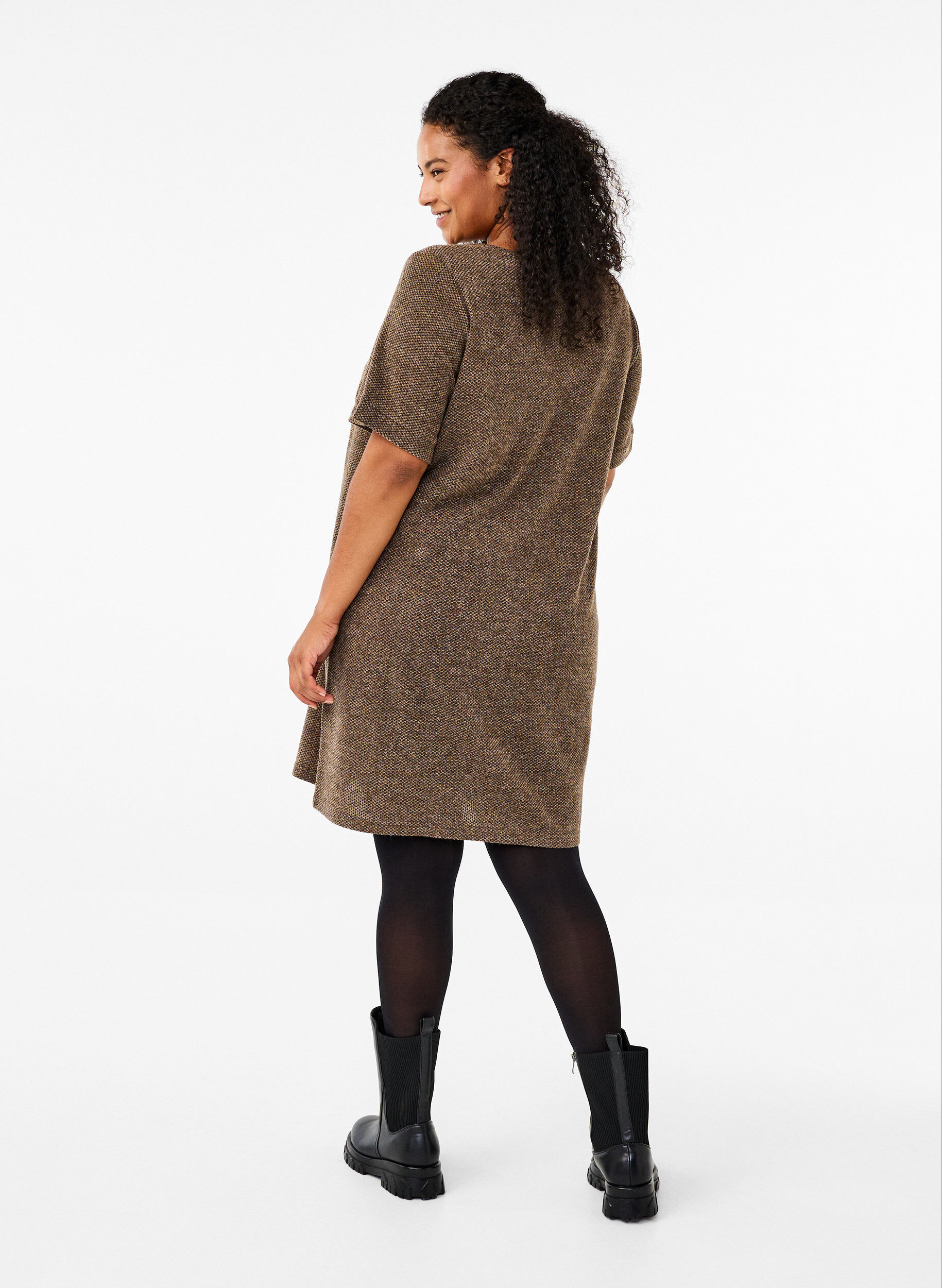 Zizzi T-shirt kjole med korte &aelig;rmer, Caribou, Model image number 1