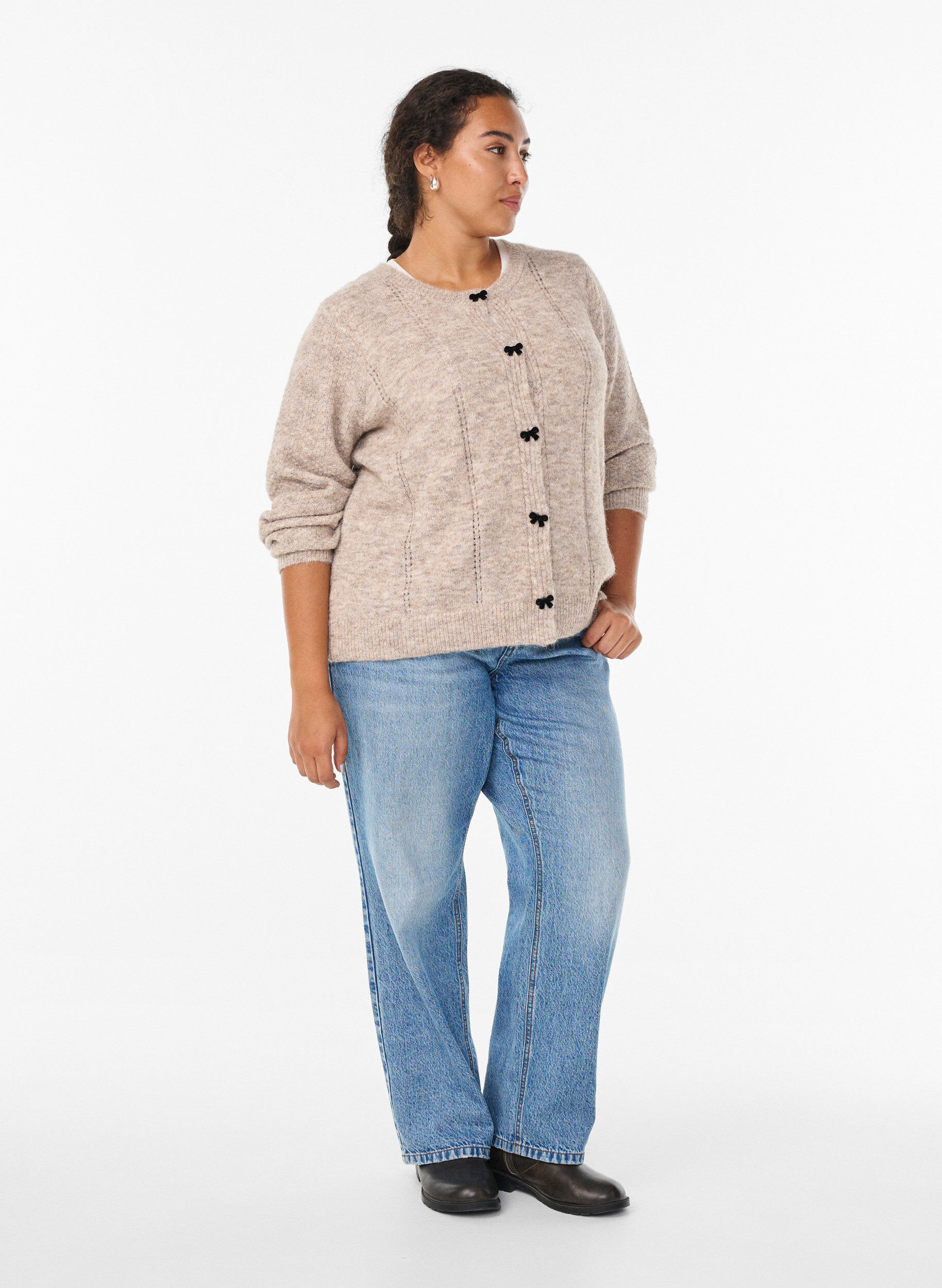 Zizzi Cardigan med sl&oslash;jfeknapper og hulm&oslash;nster, Beige, Model image number 1
