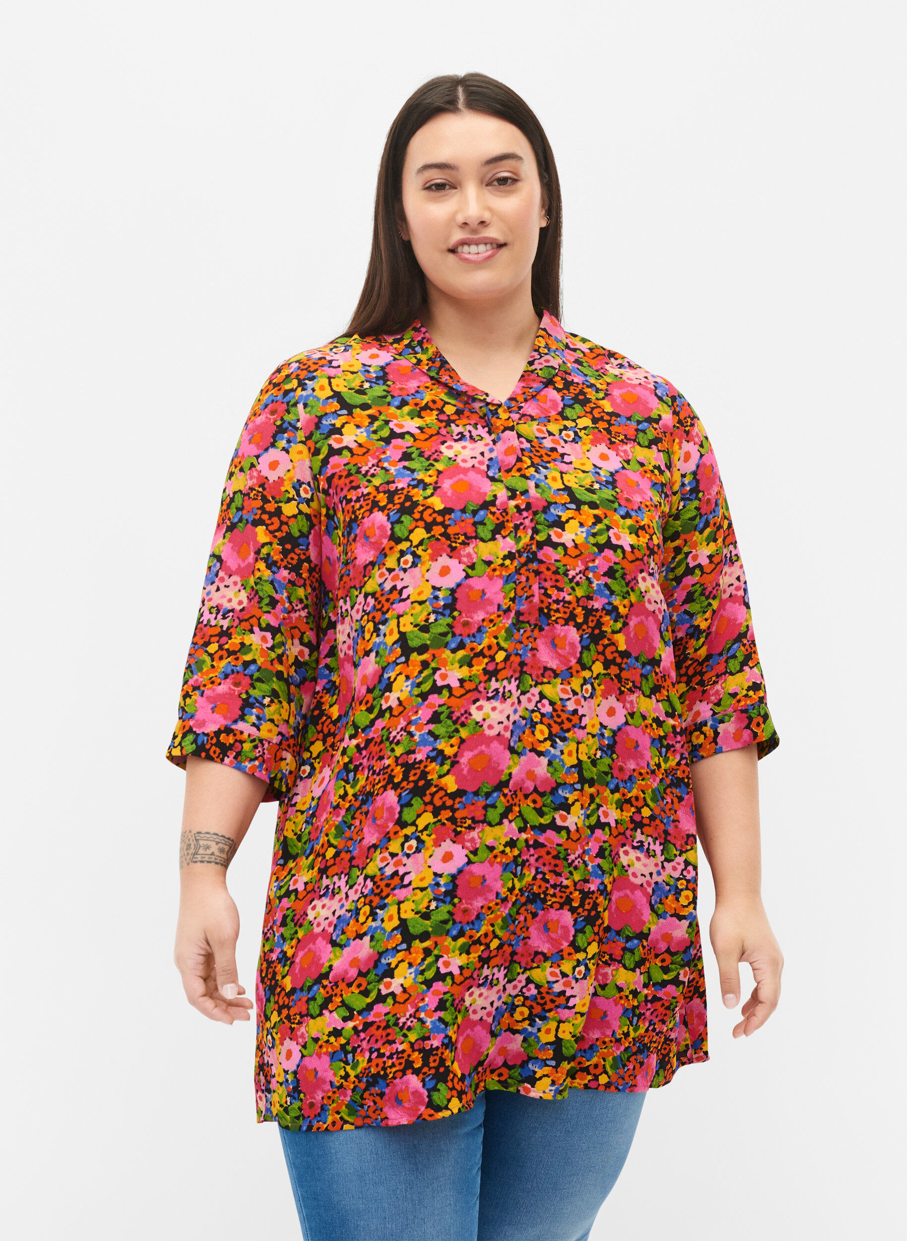 Zizzi Blomstret viskose tunika med 3/4 &aelig;rmer, Neon Flower Print, Model image number 0