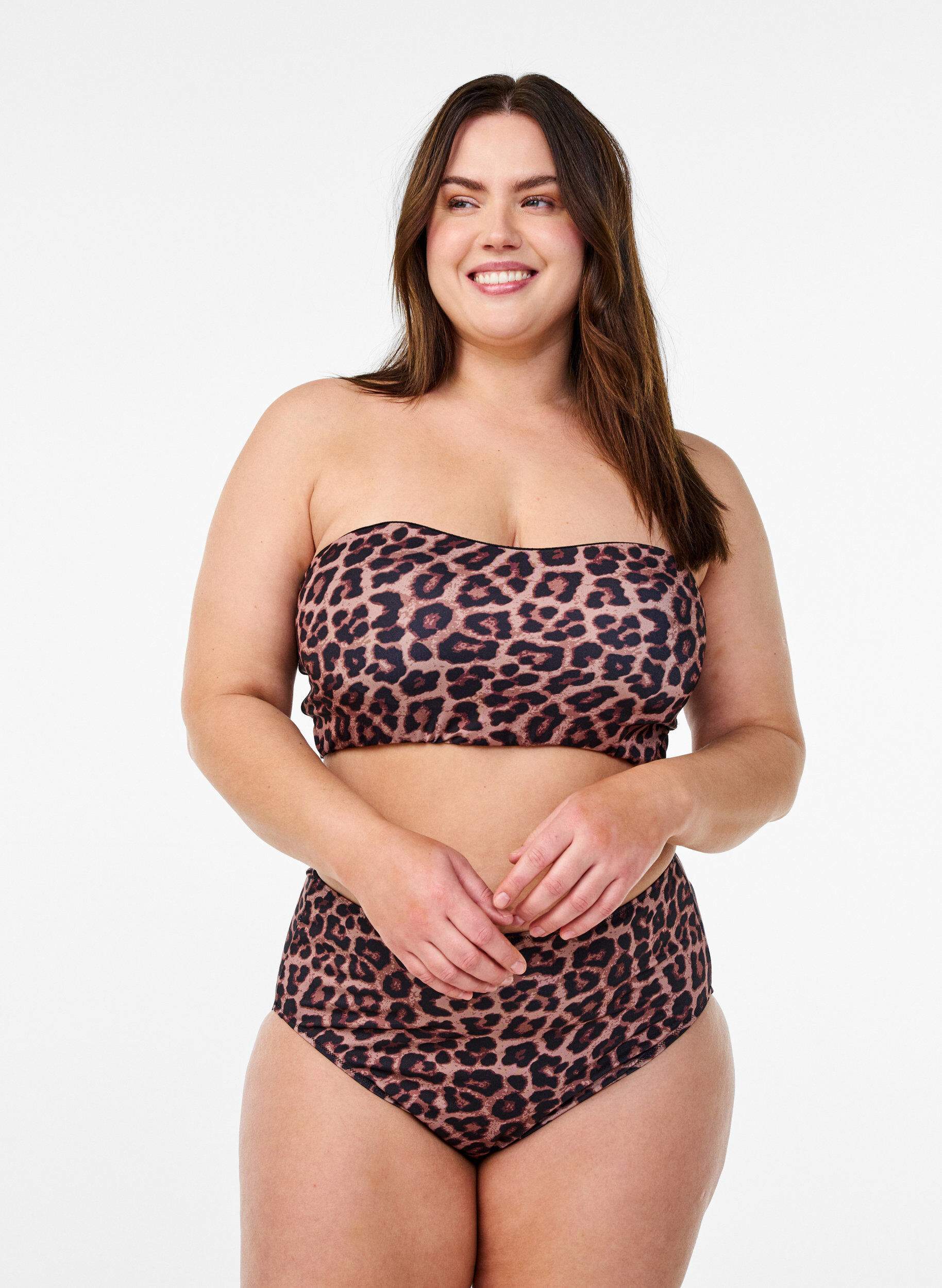 Zizzi Leopard bandeau-bikinitop, Beige, Model image number 1