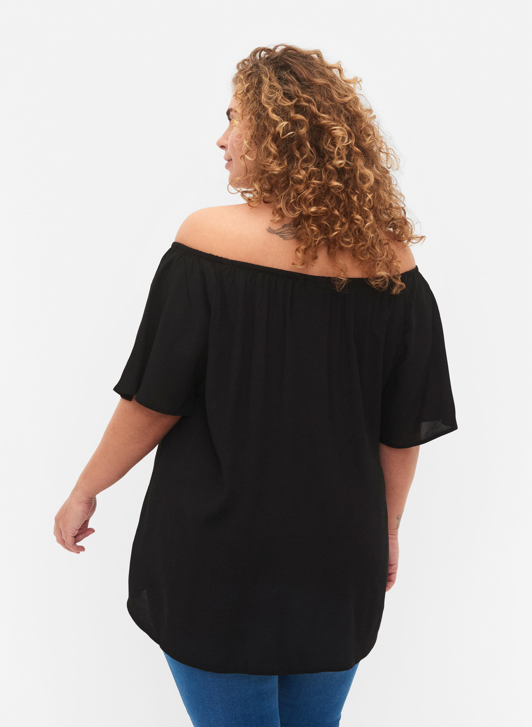 Zizzi Stribet viskose bluse med korte &aelig;rmer, Black, Model image number 1