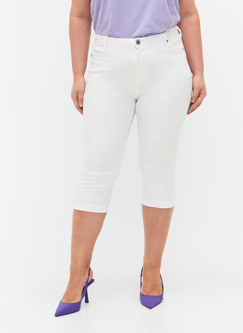 H&oslash;jtaljede Amy capri jeans med super slim fit, Hvid, Model image number 3