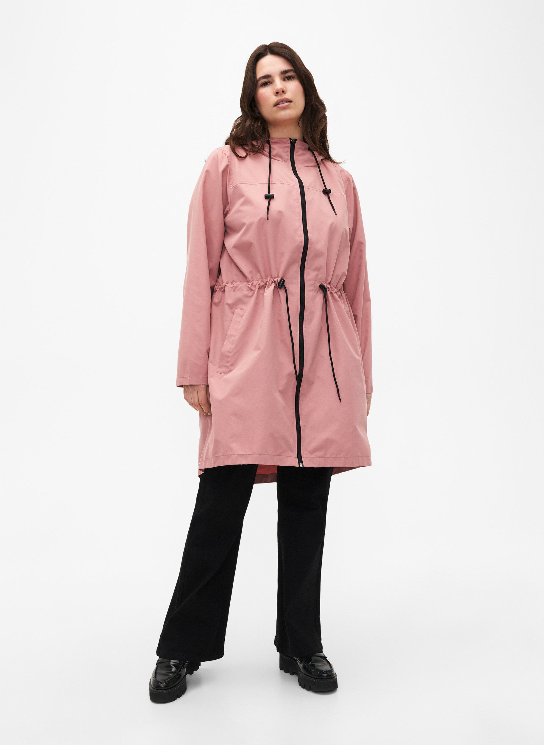 Zizzi FLASH - Vandafvisende parka med h&aelig;tte, Ash Rose, Model image number 3