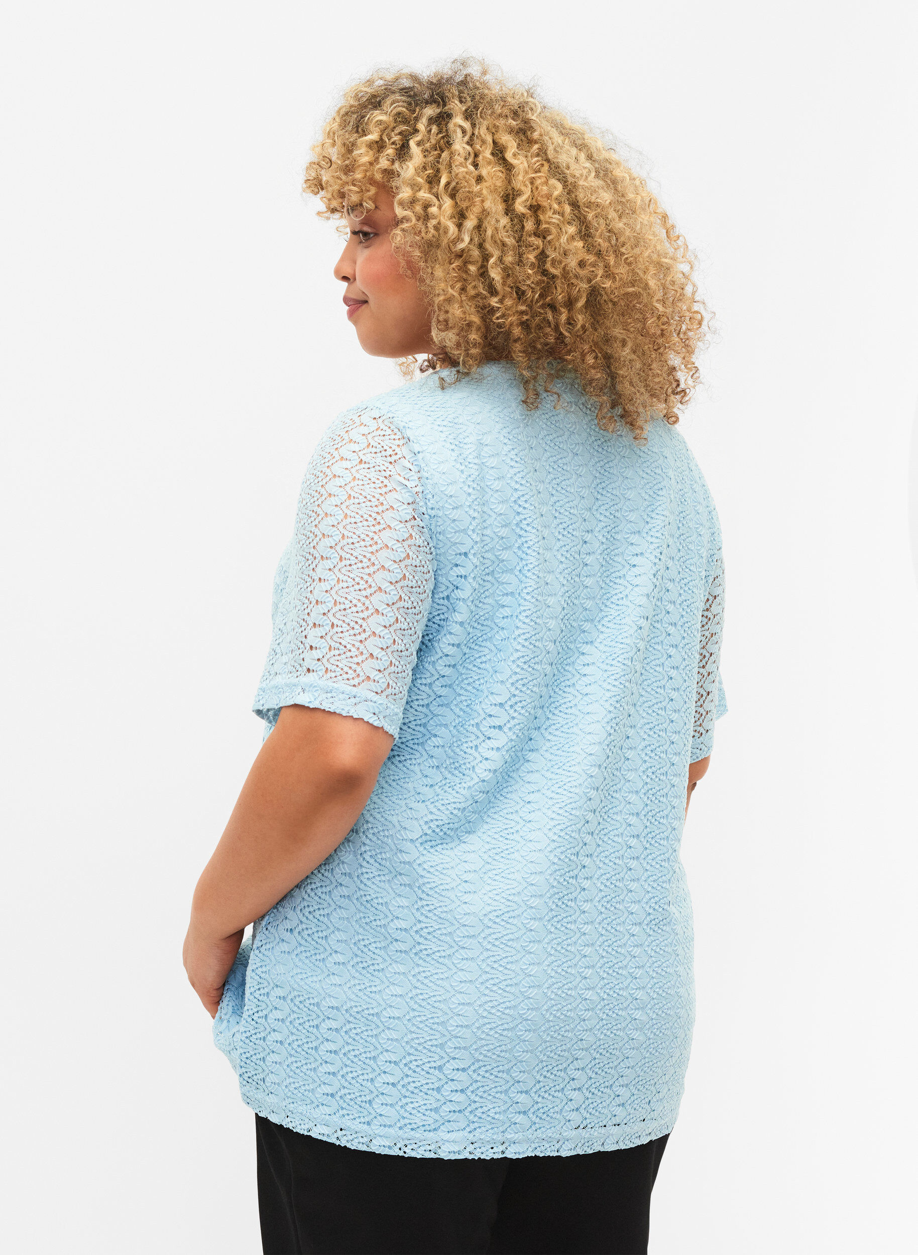 Zizzi Kort&aelig;rmet blondebluse med v-hals, Angel Falls, Model image number 1