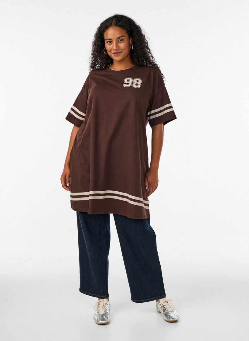 Kort t-shirtkjole med sporty detaljer, Brun, Model image number 1