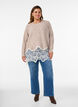 Strikbluse med raglan&aelig;rmer og bred blondekant, Beige, Model image number 1
